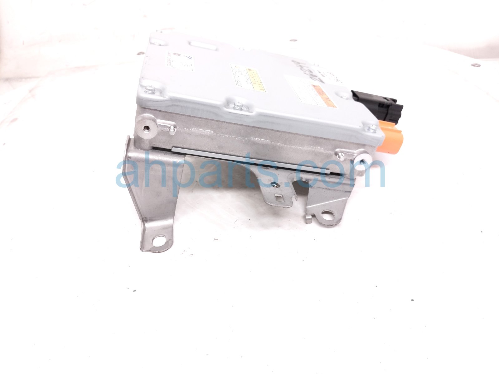 2022 Toyota Sienna Dc dc Converter Module 8624A 48010 Replacement 2022 Toyota Sienna Dc dc Converter Module 8624A 48010 Replacement thumbnail