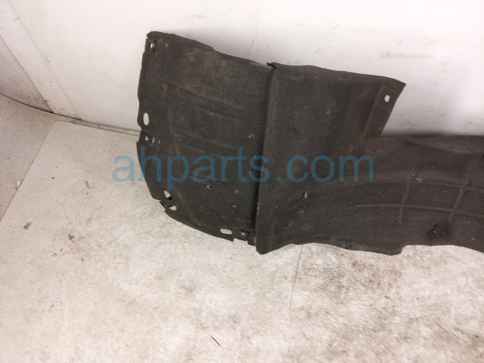 2018 Honda Civic Rear Driver Inner Fender Liner Type R 74592 TGH A01 Replacement 2018 Honda Civic Rear Driver Inner Fender Liner Type R 74592 TGH A01 Replacement thumbnail