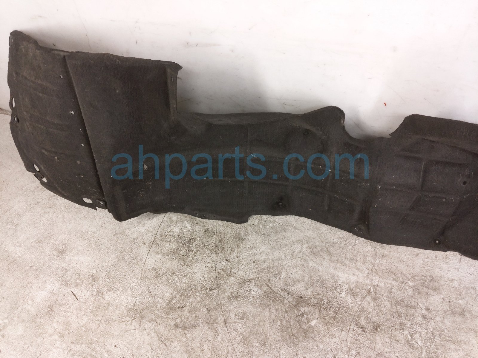 2018 Honda Civic Rear Driver Inner Fender Liner Type R 74592 TGH A01 Replacement 2018 Honda Civic Rear Driver Inner Fender Liner Type R 74592 TGH A01 Replacement thumbnail