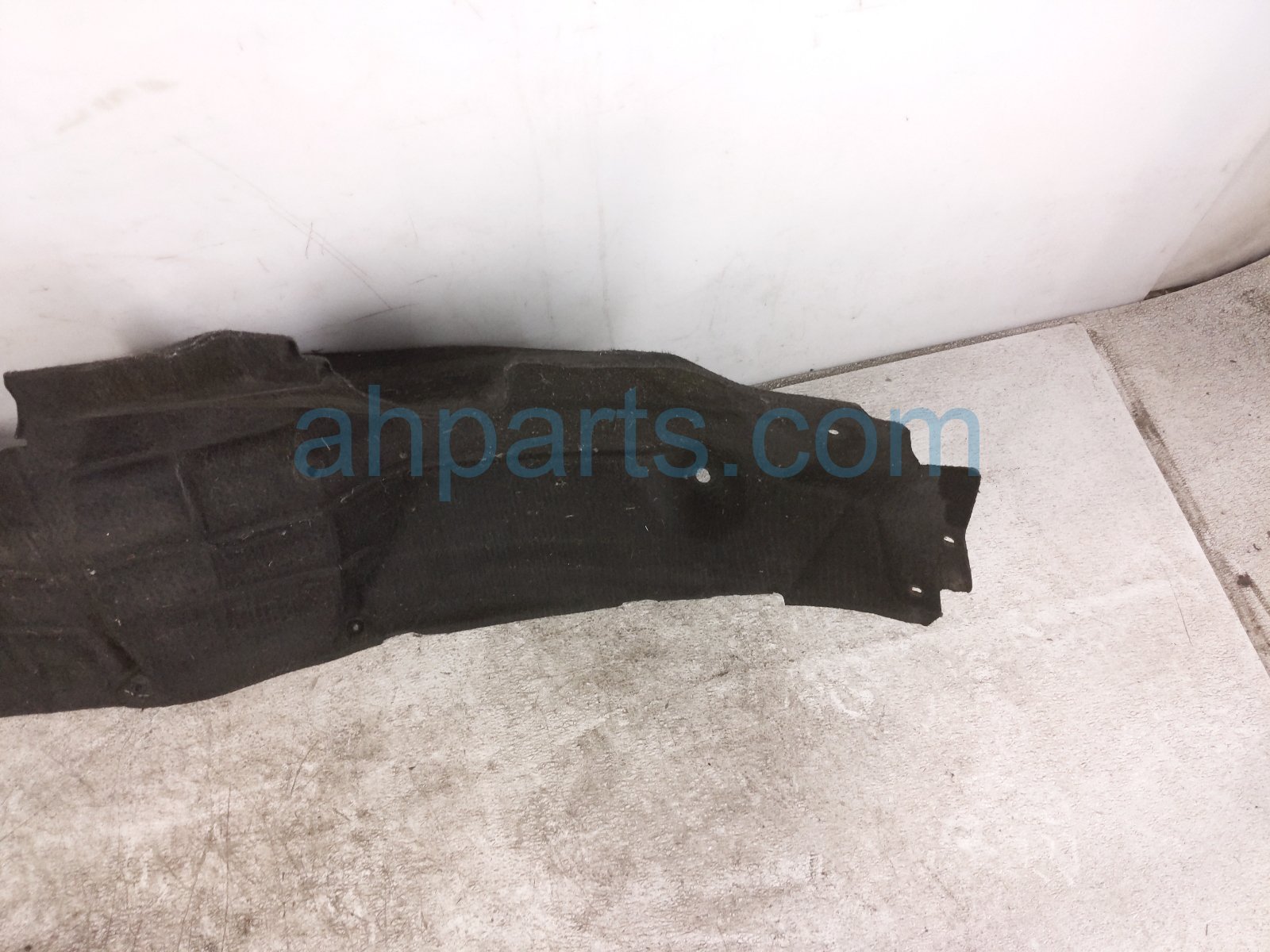 2018 Honda Civic Rear Driver Inner Fender Liner Type R 74592 TGH A01 Replacement 2018 Honda Civic Rear Driver Inner Fender Liner Type R 74592 TGH A01 Replacement thumbnail