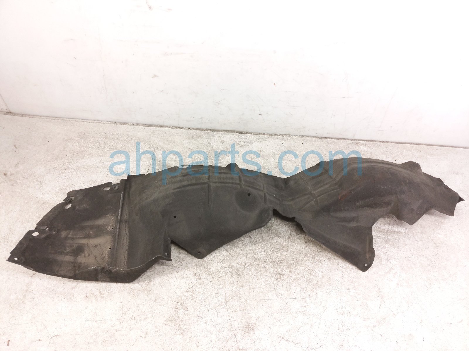 2018 Honda Civic Rear Driver Inner Fender Liner Type R 74592 TGH A01 Replacement 2018 Honda Civic Rear Driver Inner Fender Liner Type R 74592 TGH A01 Replacement thumbnail