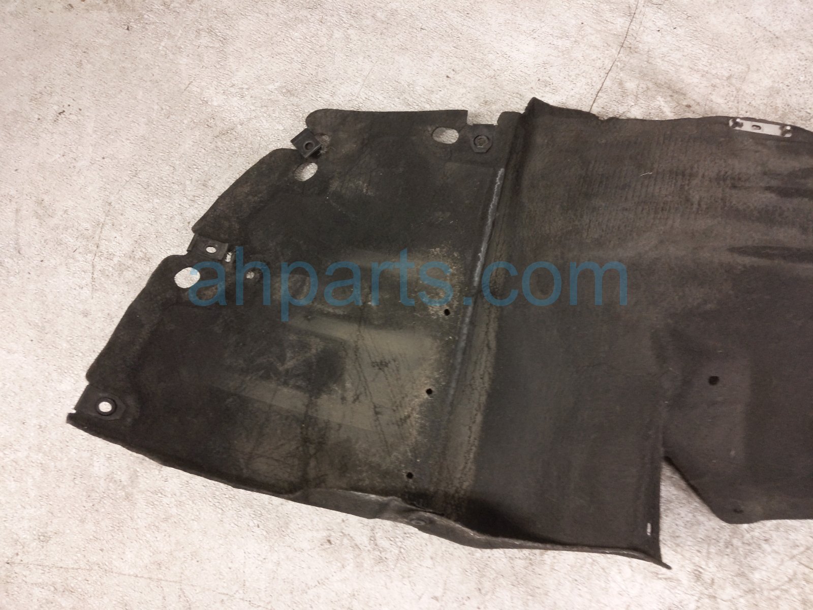 2018 Honda Civic Rear Driver Inner Fender Liner Type R 74592 TGH A01 Replacement 2018 Honda Civic Rear Driver Inner Fender Liner Type R 74592 TGH A01 Replacement thumbnail