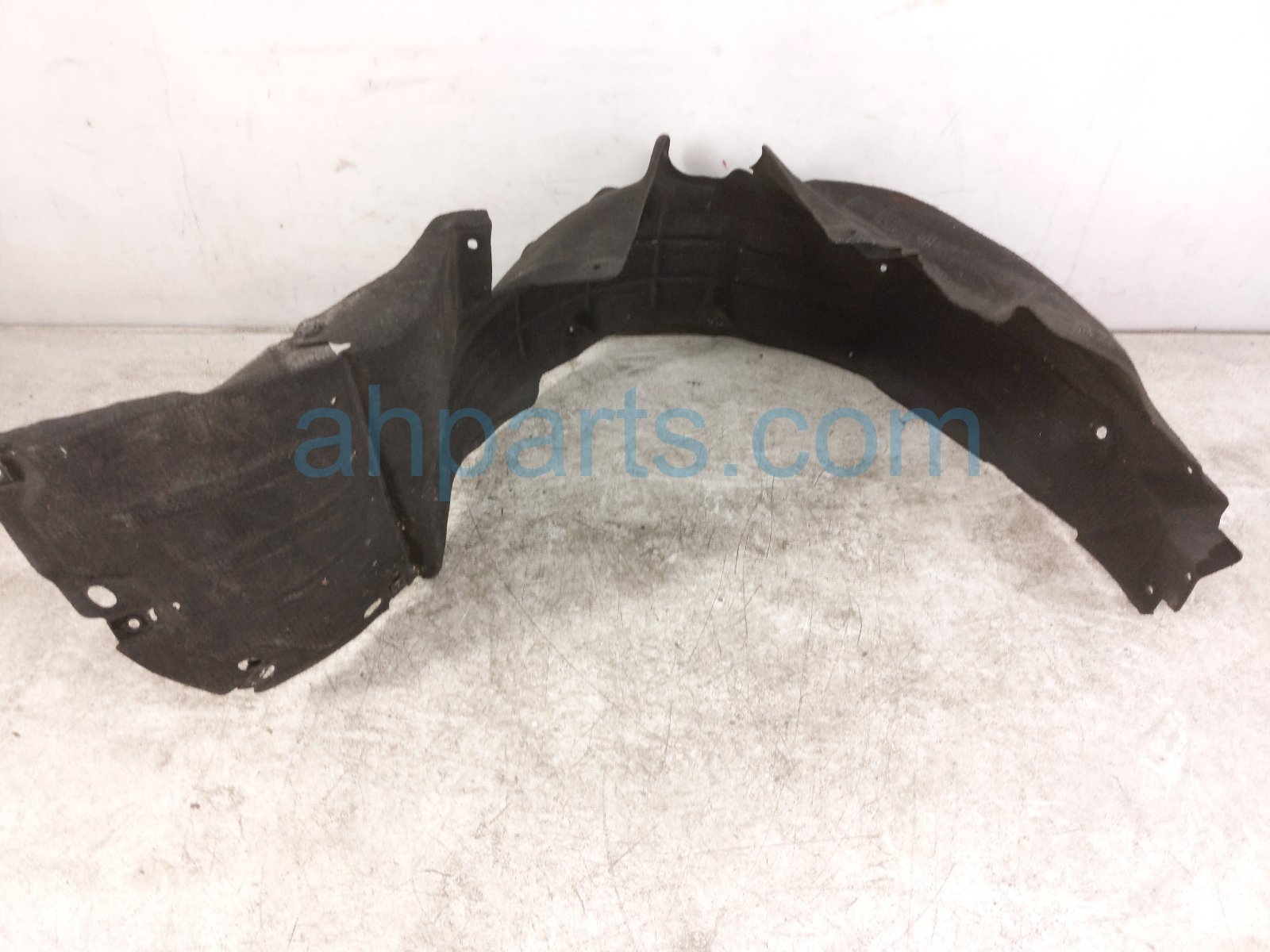 2018 Honda Civic Rear Driver Inner Fender Liner Type R 74592 TGH A01 Replacement 2018 Honda Civic Rear Driver Inner Fender Liner Type R 74592 TGH A01 Replacement thumbnail