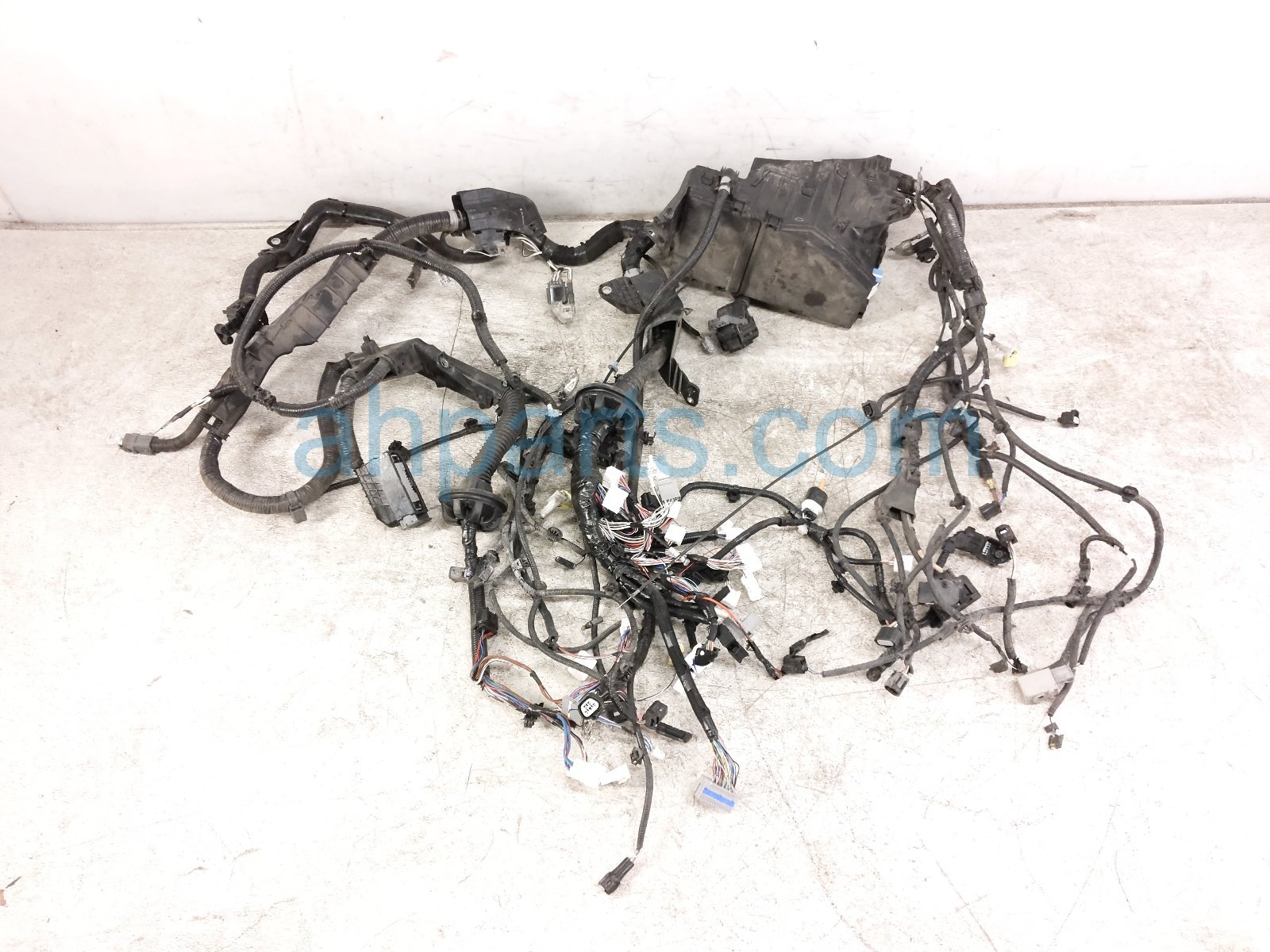 Toyota ENGINE ROOM WIRE HARNESS - HYBRID Toyota ENGINE ROOM WIRE HARNESS - HYBRID