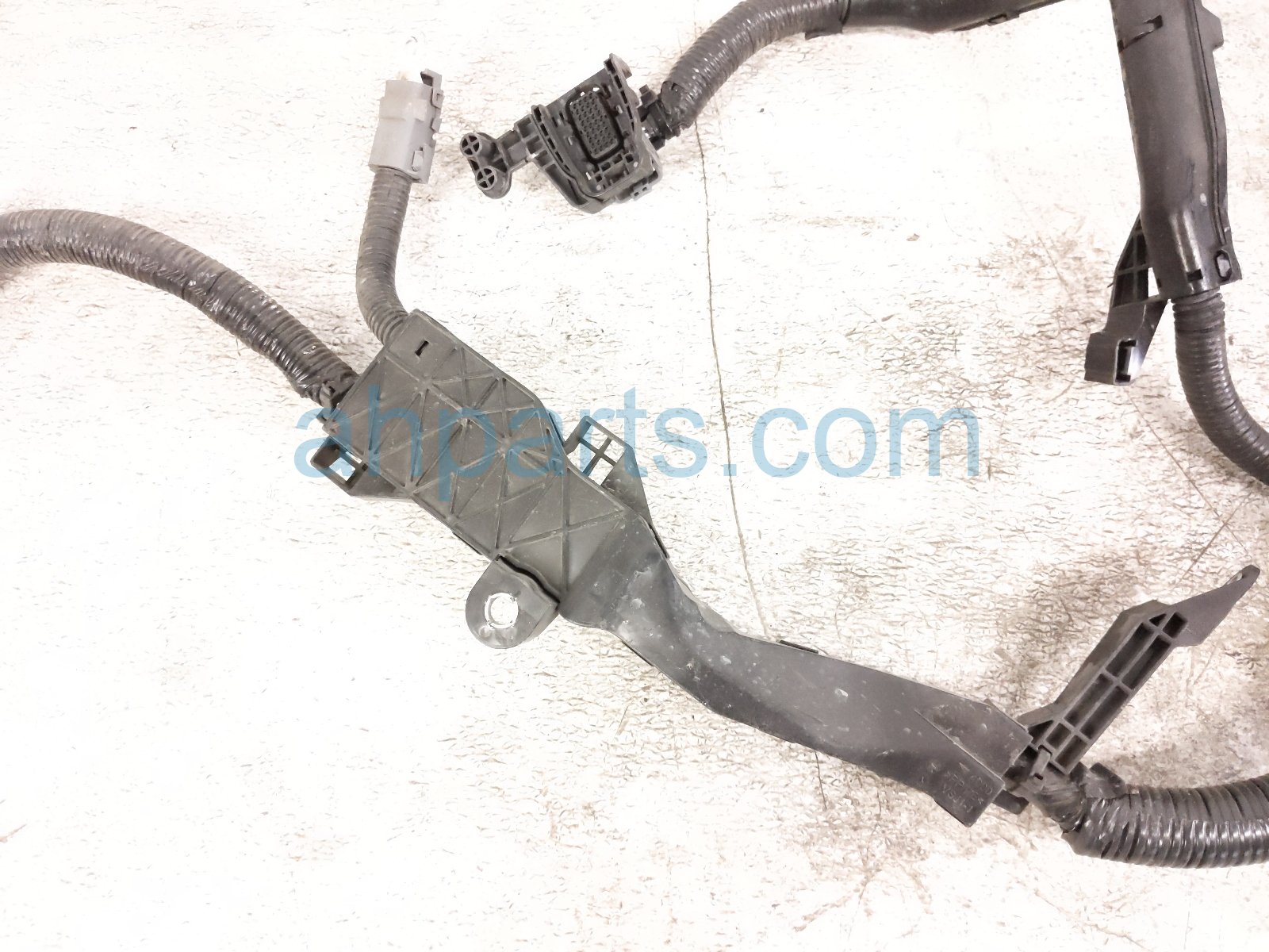 2022 Toyota Sienna Engine Room Wire Harness Hybrid 82111 08K71 Replacement 2022 Toyota Sienna Engine Room Wire Harness Hybrid 82111 08K71 Replacement thumbnail