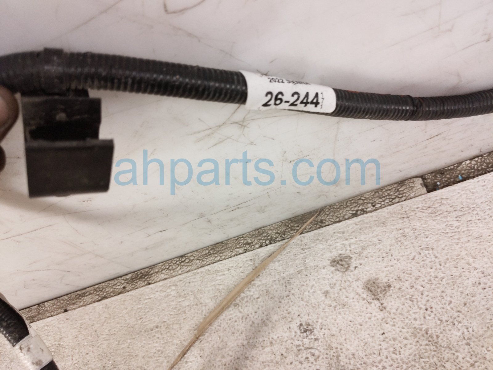2022 Toyota Sienna Fuel Gauge Wire Harness lh 82412 08090 Replacement 2022 Toyota Sienna Fuel Gauge Wire Harness lh 82412 08090 Replacement thumbnail