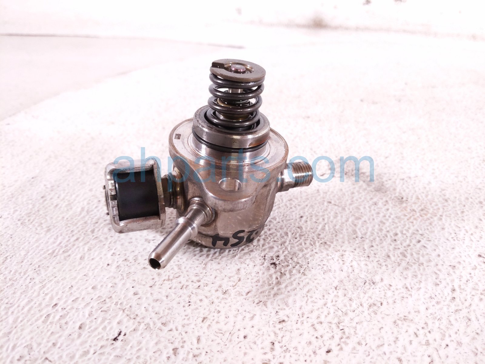 2019 Toyota Rav 4 High Pressure Fuel Pump Engine Mtd 23101 25040 Replacement 2019 Toyota Rav 4 High Pressure Fuel Pump Engine Mtd 23101 25040 Replacement thumbnail