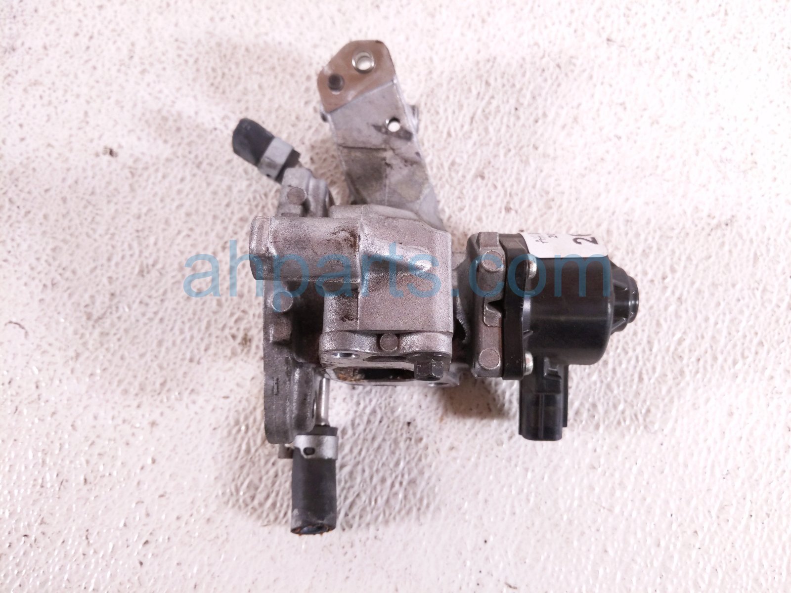 Toyota EGR VALVE - 2.5L FWD