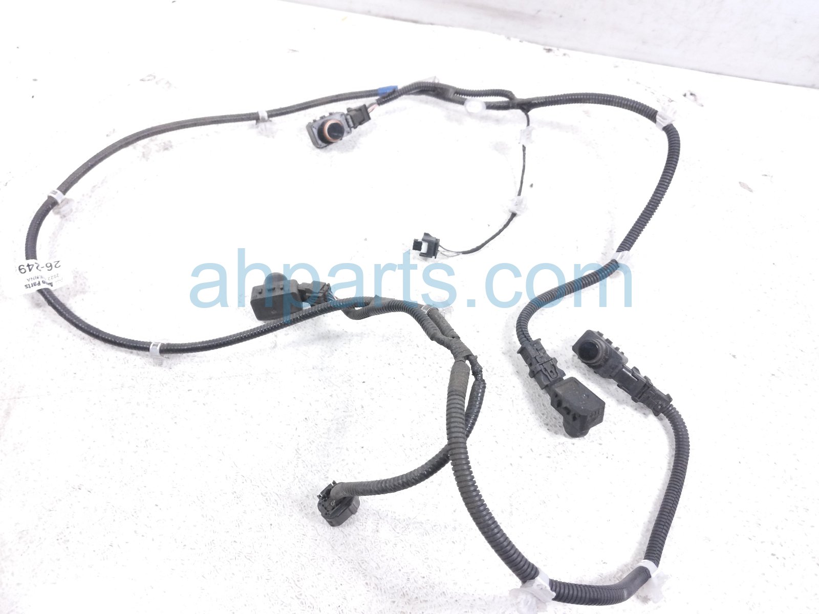 Toyota REAR BUMPER WIRING HARNESS W/SENSORS