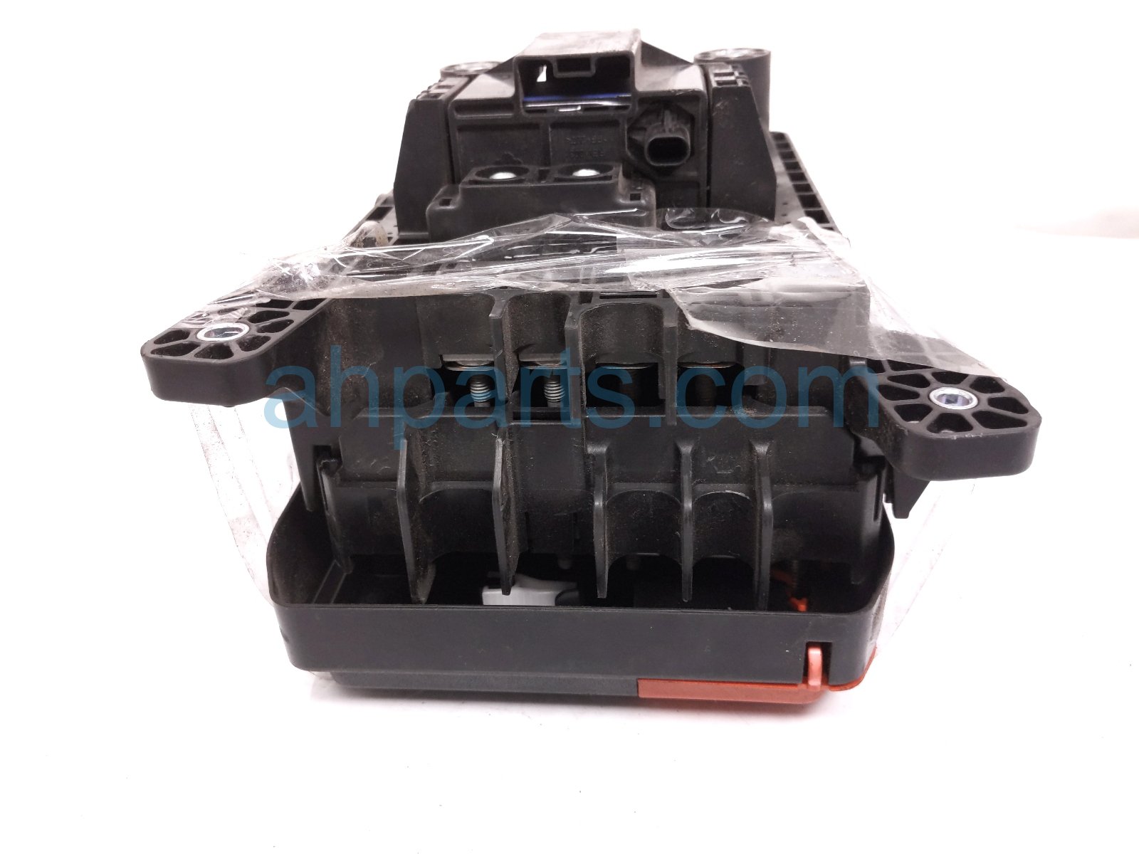 2024 Jeep Grand Cherokee Engine Room Fuse Box 3.6l 68602404AA Replacement 2024 Jeep Grand Cherokee Engine Room Fuse Box 3.6l 68602404AA Replacement thumbnail