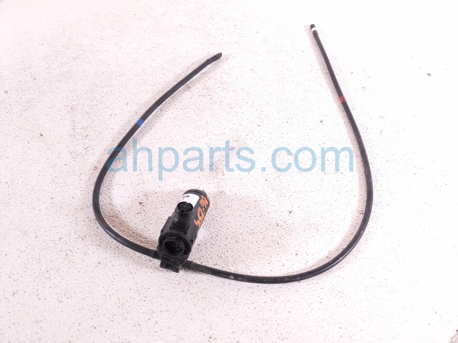 2019 Toyota Rav 4 Windshield Washer Pump W/hose 85330 47100 Replacement 2019 Toyota Rav 4 Windshield Washer Pump W/hose 85330 47100 Replacement thumbnail