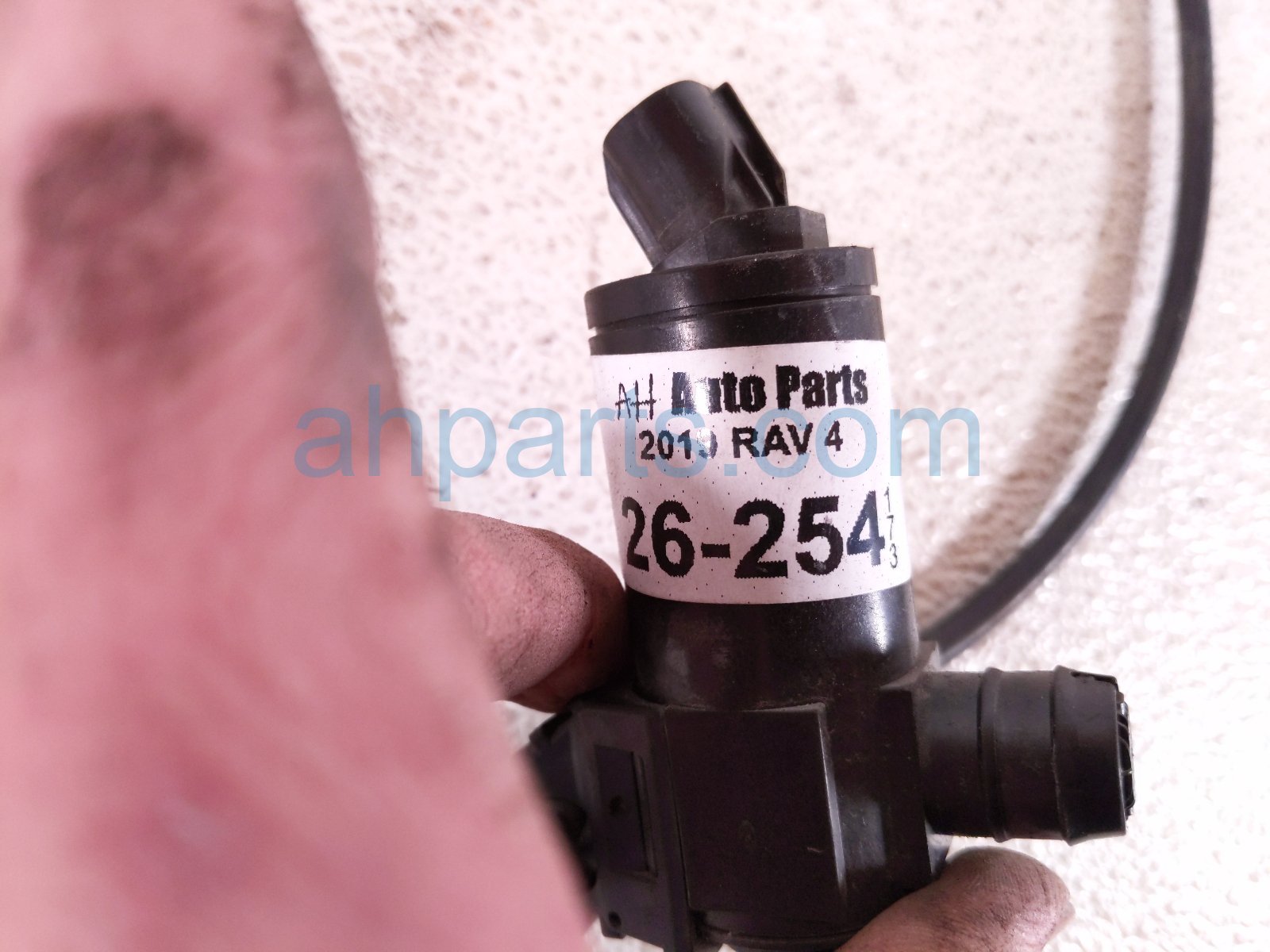 2019 Toyota Rav 4 Windshield Washer Pump W/hose 85330 47100 Replacement 2019 Toyota Rav 4 Windshield Washer Pump W/hose 85330 47100 Replacement thumbnail