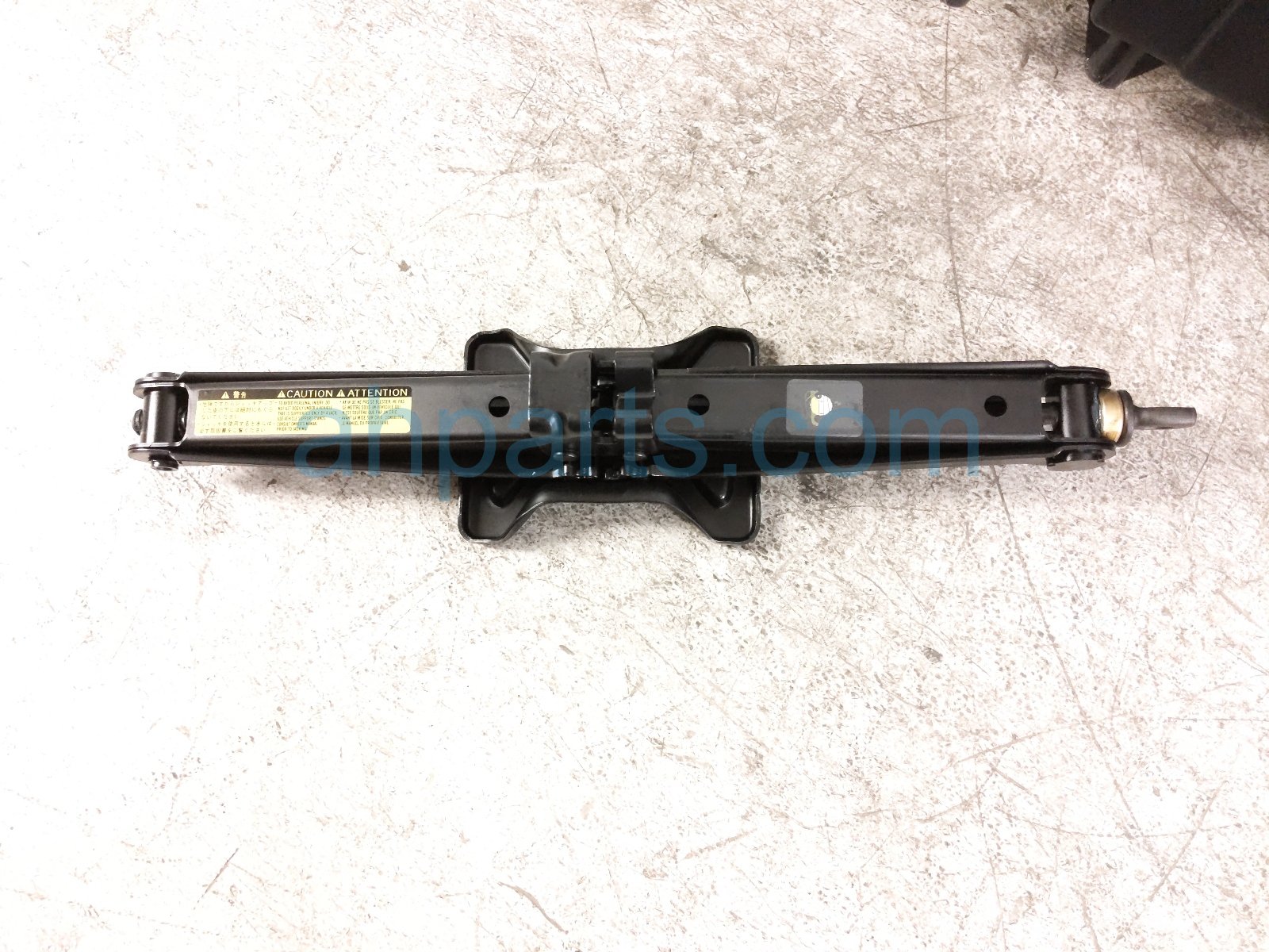 2006 Lexus Rx400h Spare Tire Tool Kit W/tray 09111 0W091 Replacement 2006 Lexus Rx400h Spare Tire Tool Kit W/tray 09111 0W091 Replacement thumbnail
