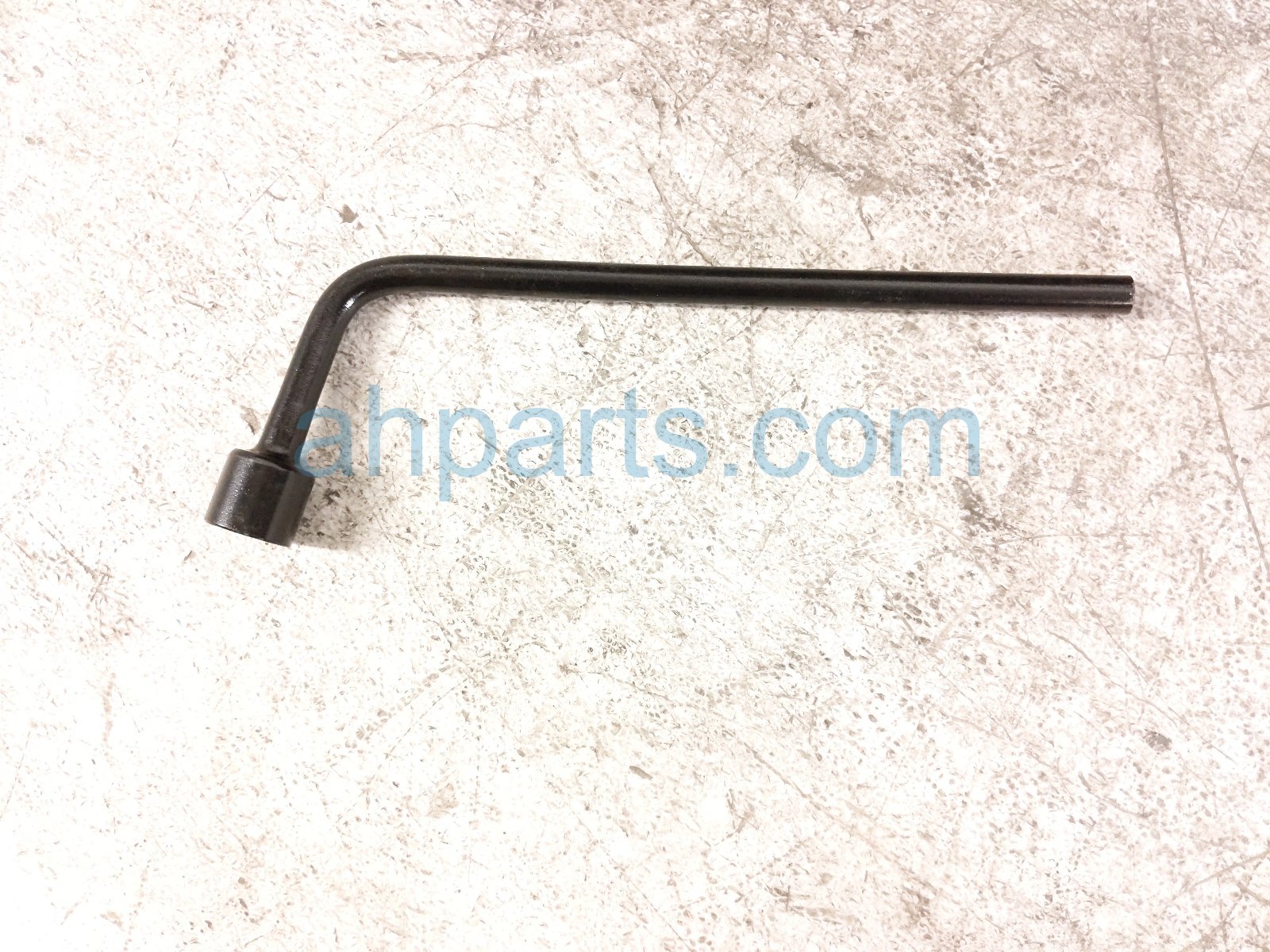 2006 Lexus Rx400h Spare Tire Tool Kit W/tray 09111 0W091 Replacement 2006 Lexus Rx400h Spare Tire Tool Kit W/tray 09111 0W091 Replacement thumbnail