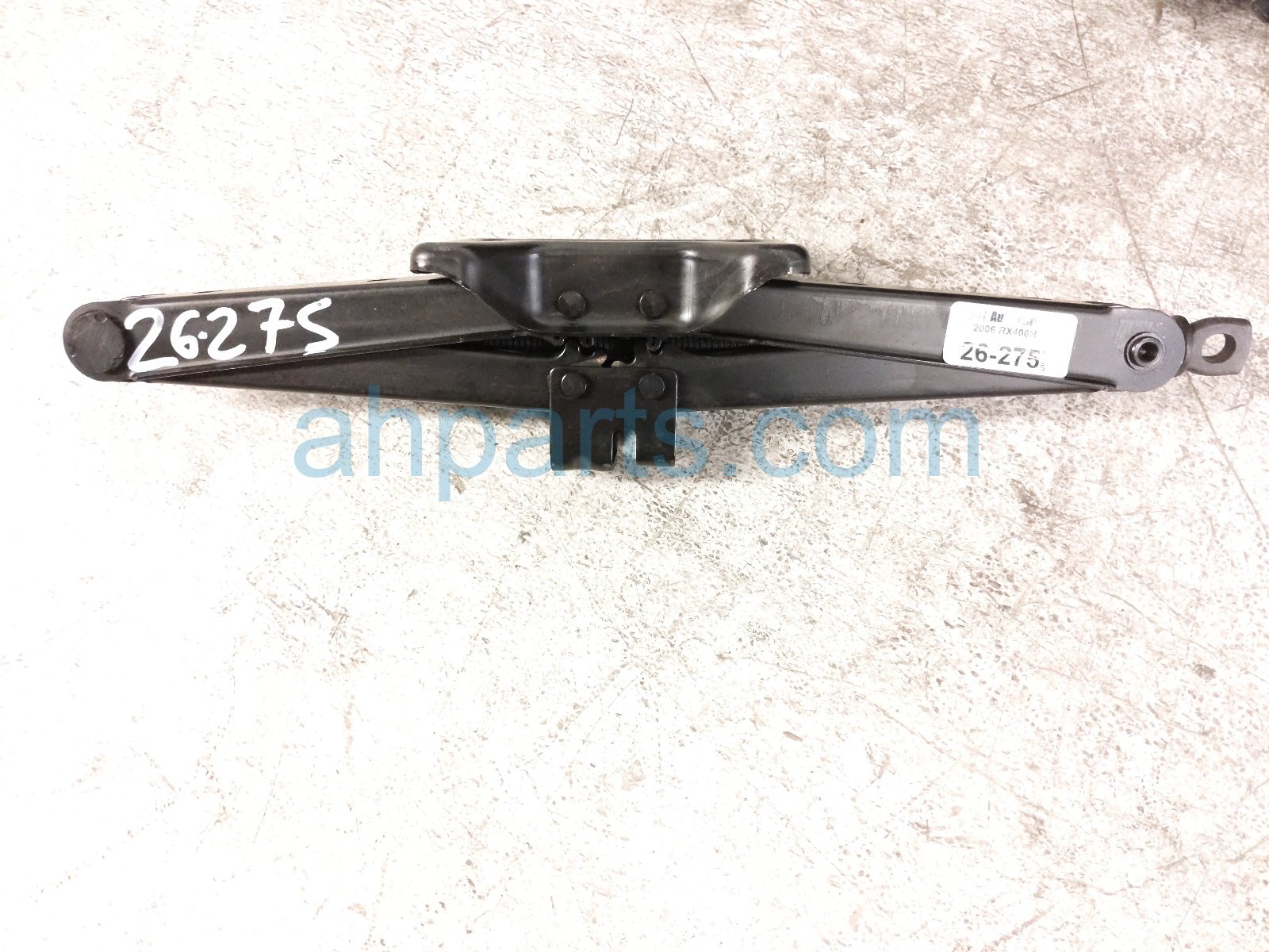 2006 Lexus Rx400h Spare Tire Tool Kit W/tray 09111 0W091 Replacement 2006 Lexus Rx400h Spare Tire Tool Kit W/tray 09111 0W091 Replacement thumbnail