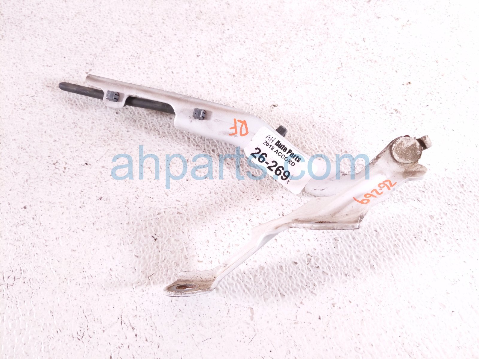 2018 Honda Accord Passenger Hood Hinge White Sdn 60120 TVA A00ZZ Replacement 2018 Honda Accord Passenger Hood Hinge White Sdn 60120 TVA A00ZZ Replacement thumbnail