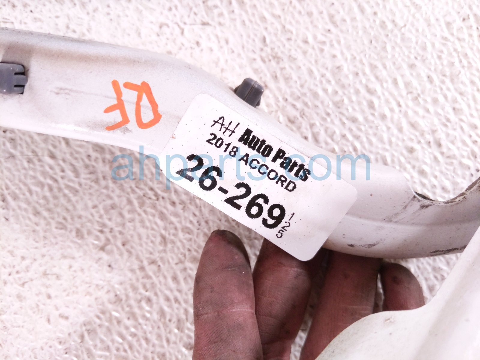 2018 Honda Accord Passenger Hood Hinge White Sdn 60120 TVA A00ZZ Replacement 2018 Honda Accord Passenger Hood Hinge White Sdn 60120 TVA A00ZZ Replacement thumbnail