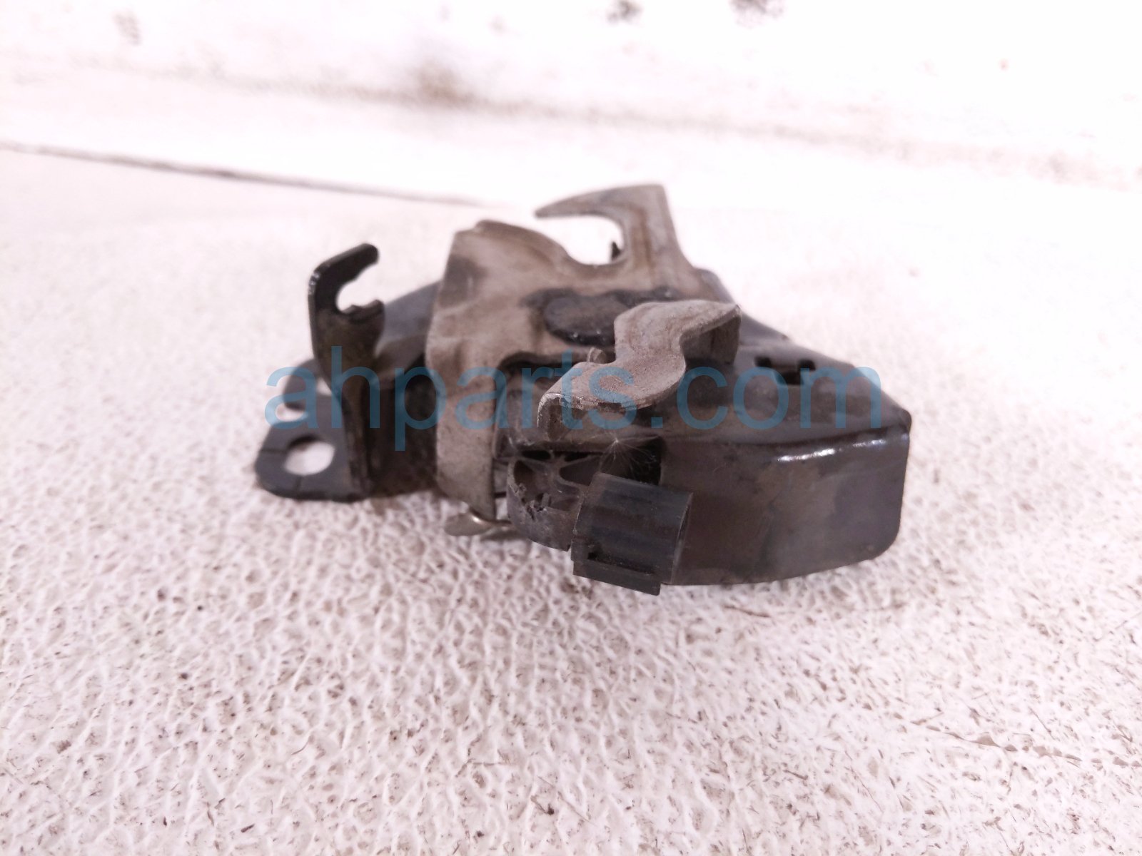 2018 Honda Accord Hood Lock / Latch Assy 74120 TVA A01 Replacement 2018 Honda Accord Hood Lock / Latch Assy 74120 TVA A01 Replacement thumbnail