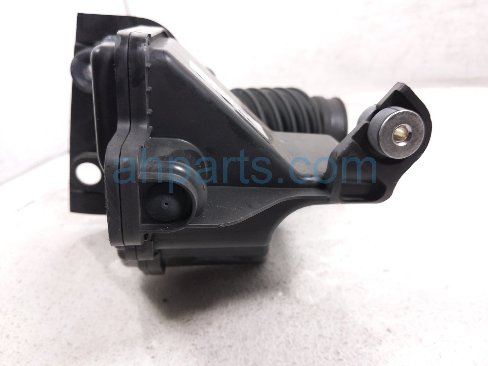 2025 Honda Civic Intake Air Cleaner Duct Chamber W/tube 17235 6MA J01 Replacement 2025 Honda Civic Intake Air Cleaner Duct Chamber W/tube 17235 6MA J01 Replacement thumbnail