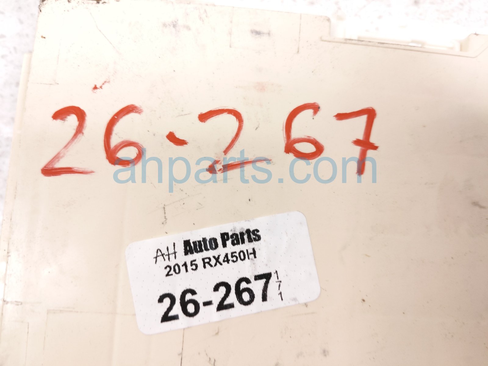 2015 Lexus Rx450h Cabin Fuse Box / Junction Block 82730 0E162 Replacement 2015 Lexus Rx450h Cabin Fuse Box / Junction Block 82730 0E162 Replacement thumbnail