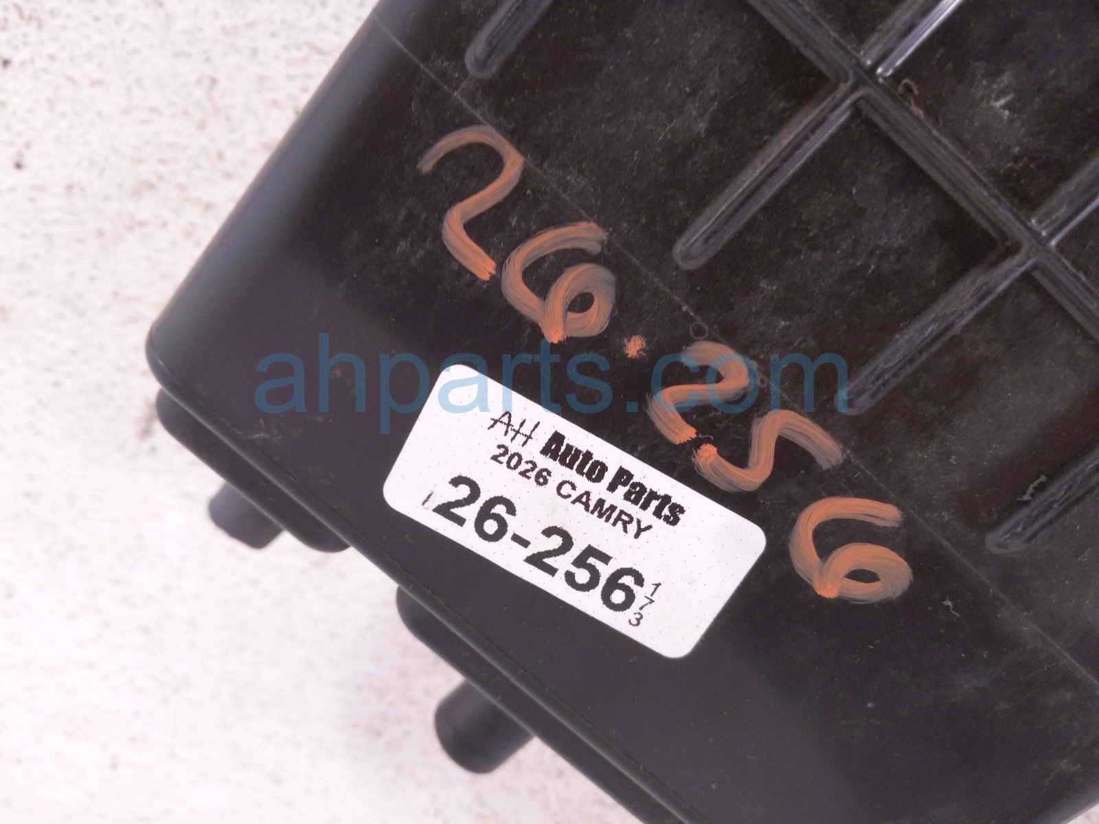 2026 Toyota Camry Fuel Vapor Charcoal Canister Hyb 77740 06240 Replacement 2026 Toyota Camry Fuel Vapor Charcoal Canister Hyb 77740 06240 Replacement thumbnail