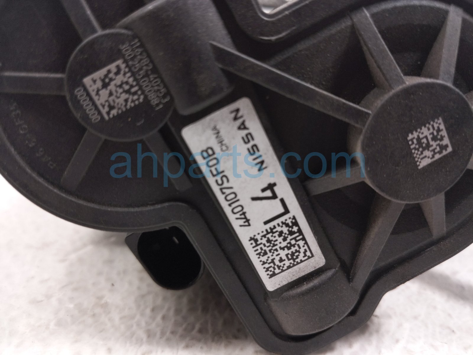 2026 Nissan Sentra Brake Rear Driver Caliper W/ Epb Motor 44011 6LA0B Replacement 2026 Nissan Sentra Brake Rear Driver Caliper W/ Epb Motor 44011 6LA0B Replacement thumbnail
