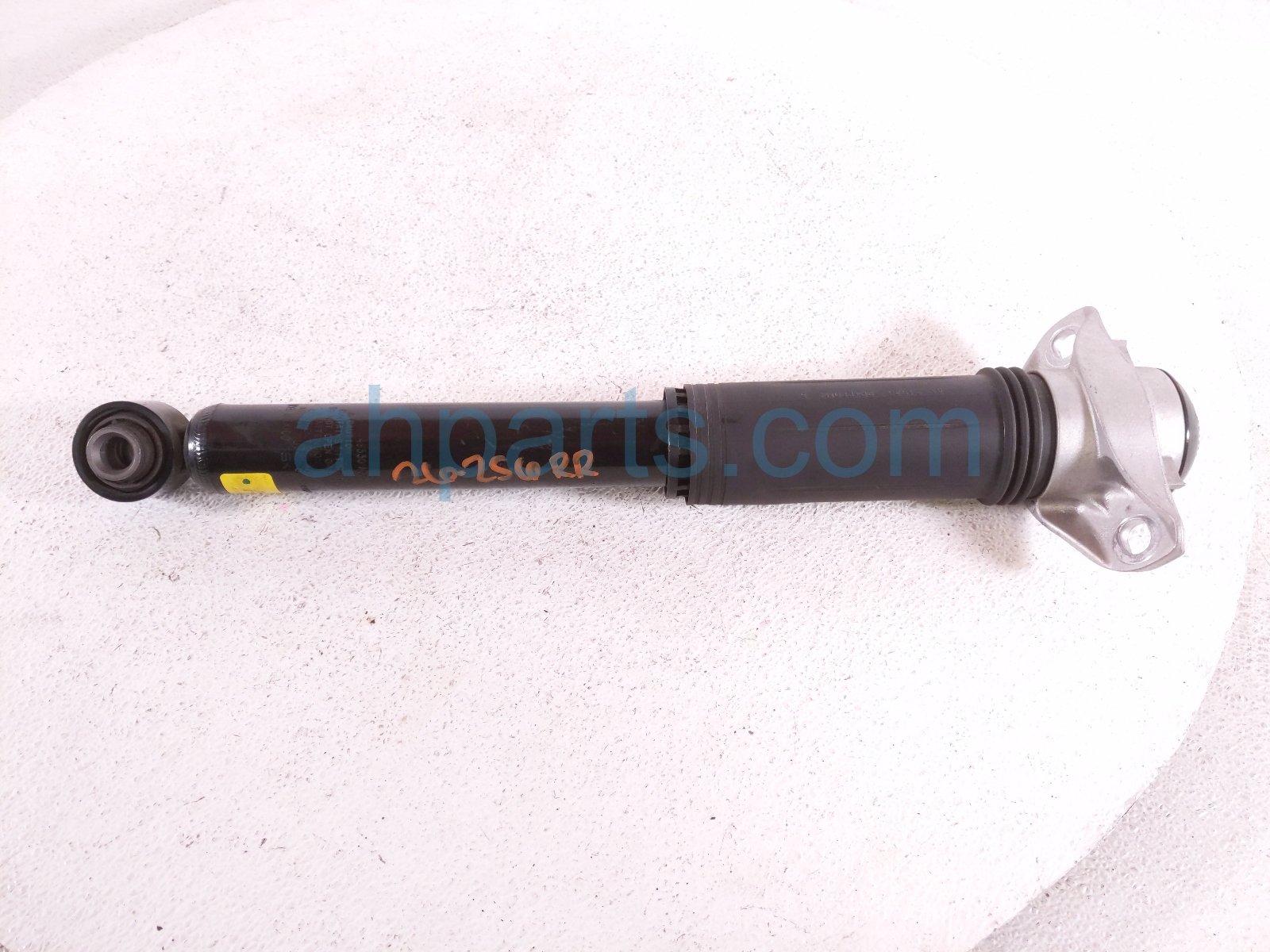 Toyota RR/RH SHOCK ABSORBER - 2.5L FWD