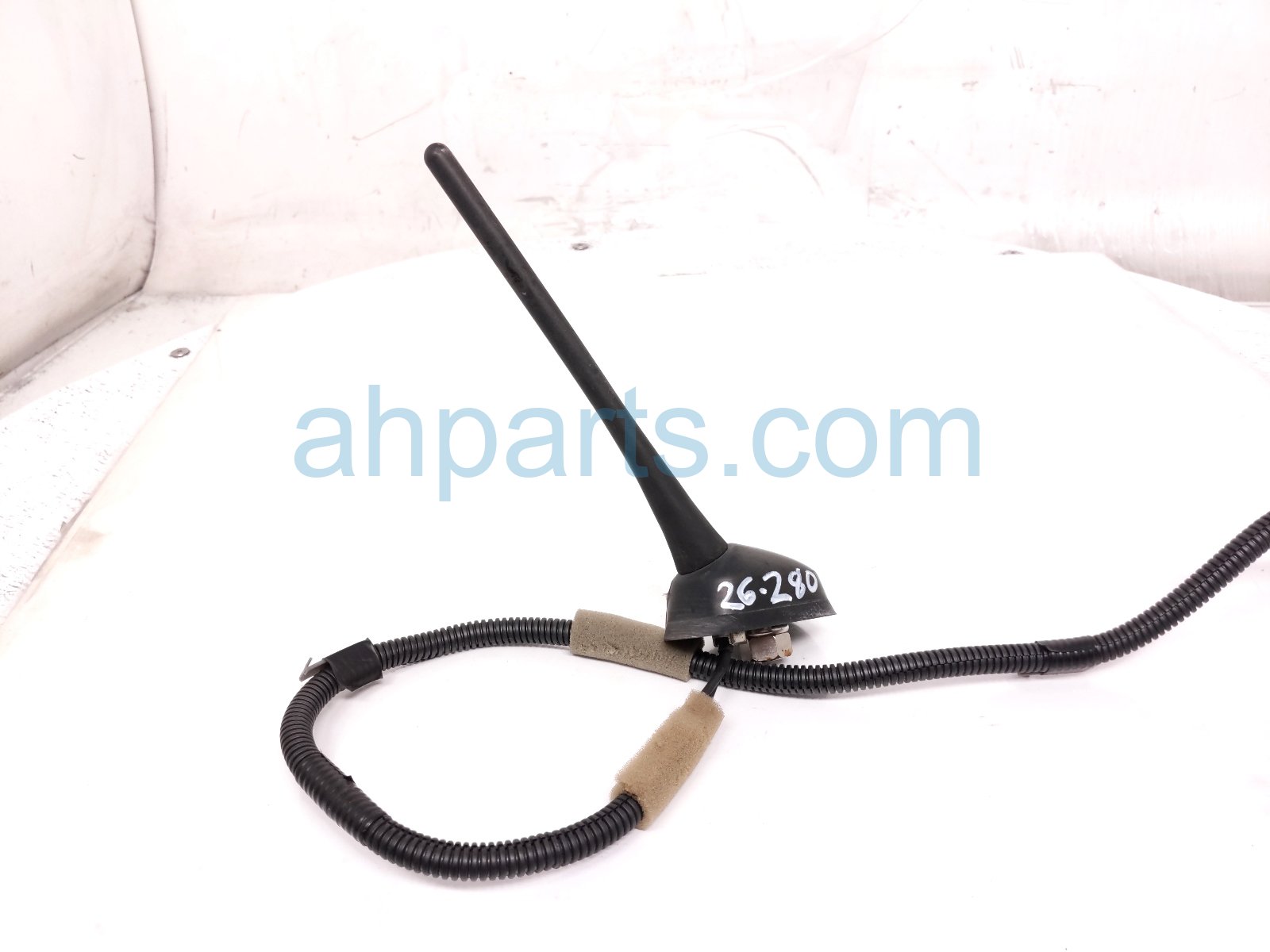 Honda ROOF ANTENNA ASSY - BLACK