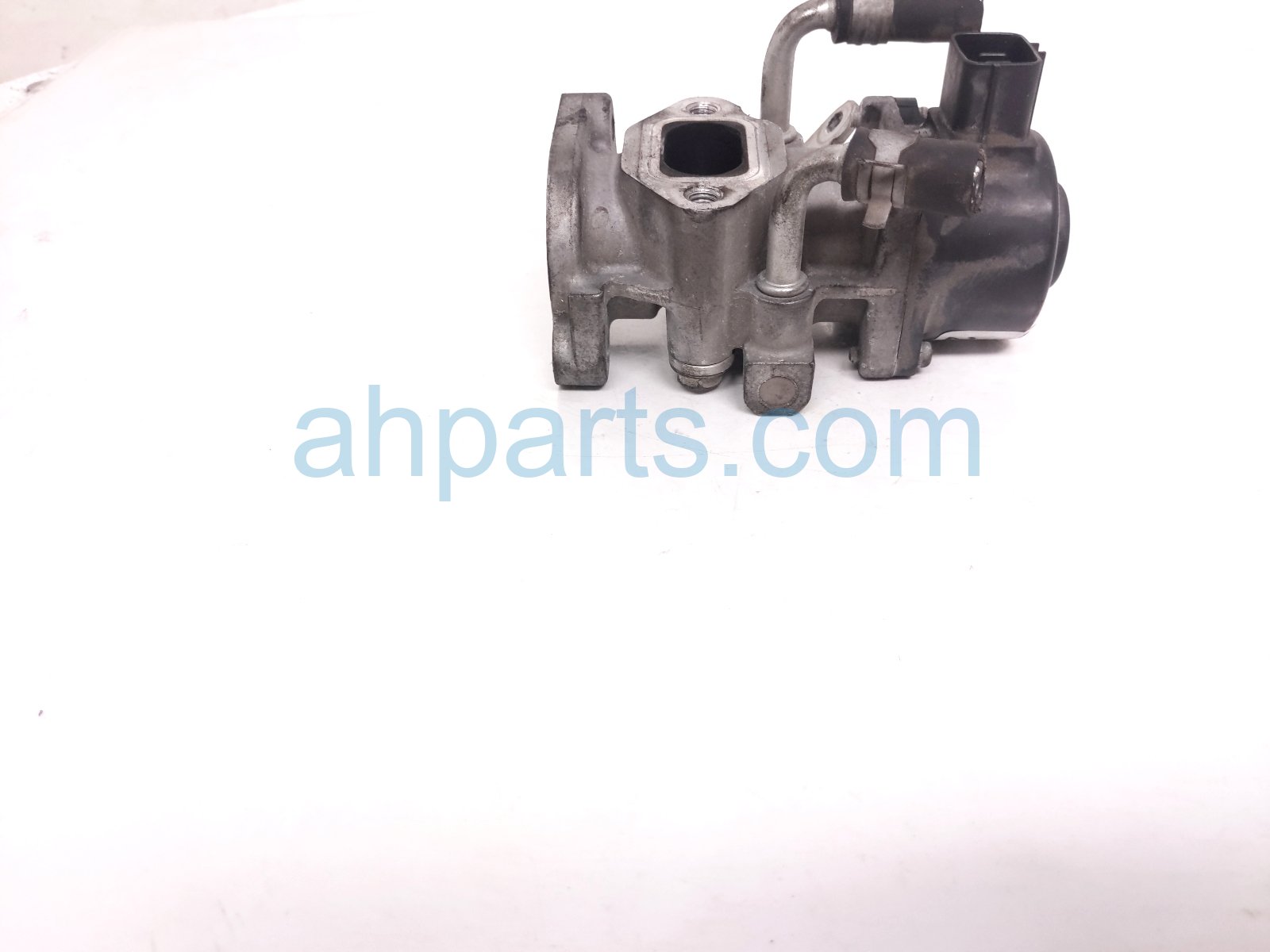 Subaru EGR VALVE ASSY - 2.0L
