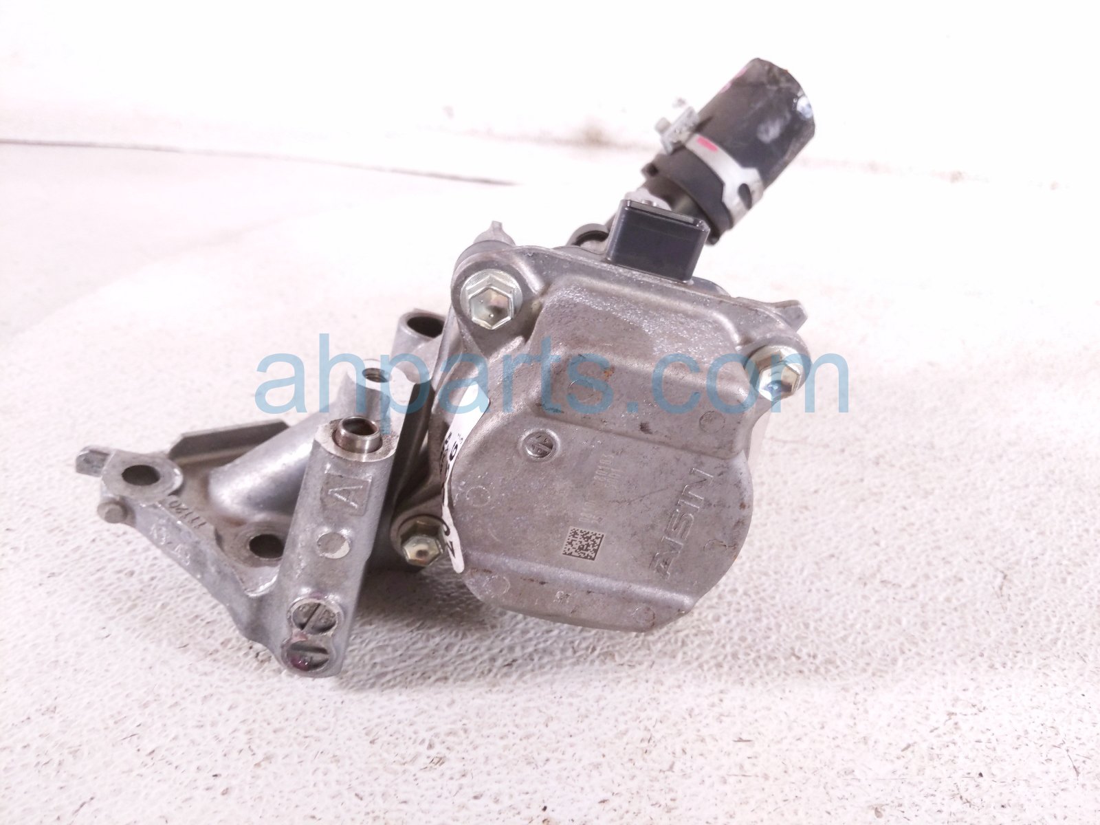 2026 Toyota Camry Electric Engine Water Pump 2.5l 16032 F0040 Replacement 2026 Toyota Camry Electric Engine Water Pump 2.5l 16032 F0040 Replacement thumbnail