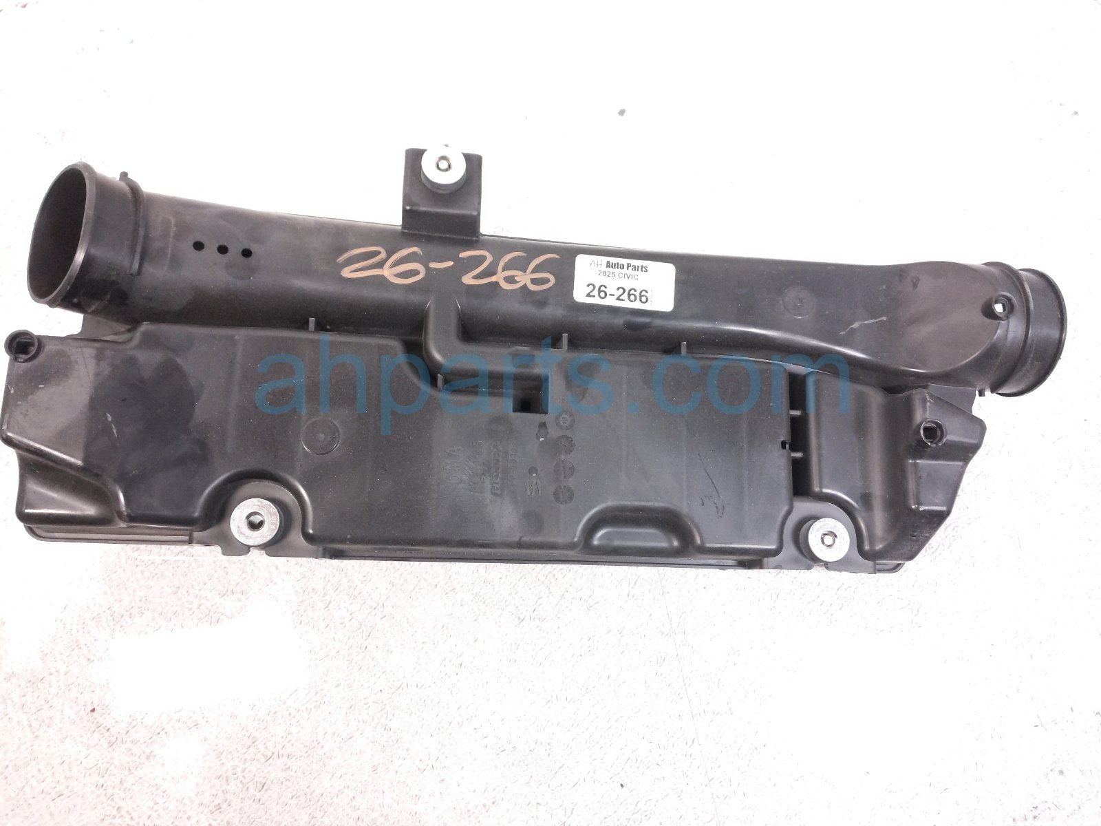 Honda AIR INTAKE RESONATOR DUCT - HYB