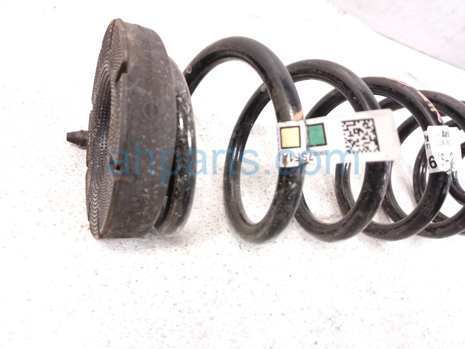 2026 Nissan Sentra Strut / / Shock Absorber Rear Driver Coil Spring 2.0l Fwd 55020 7SF1A Replacement 2026 Nissan Sentra Strut / / Shock Absorber Rear Driver Coil Spring 2.0l Fwd 55020 7SF1A Replacement thumbnail