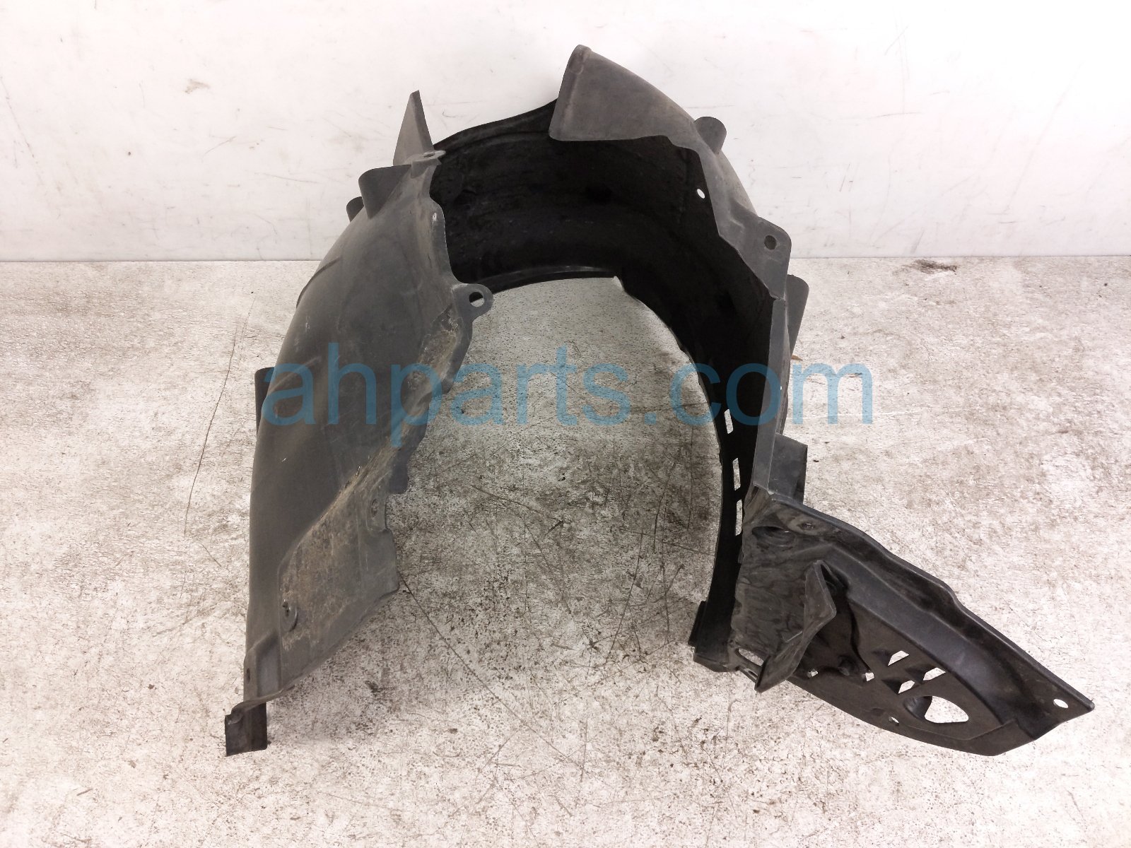 Honda FR/LH INNER FENDER LINER - TYPE R