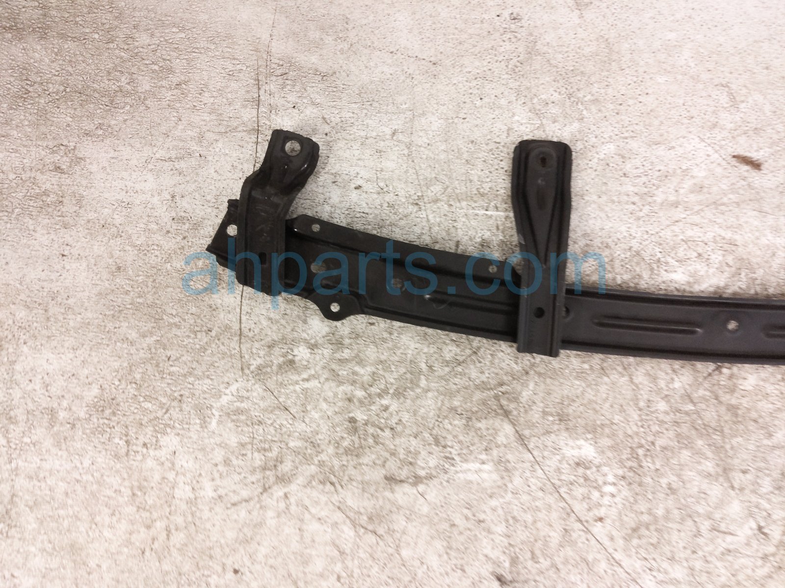 2021 Honda Civic Reinforcement Bar / Beam Front Bumper Upper Retainer 71150 TGG A00 Replacement 2021 Honda Civic Reinforcement Bar / Beam Front Bumper Upper Retainer 71150 TGG A00 Replacement thumbnail