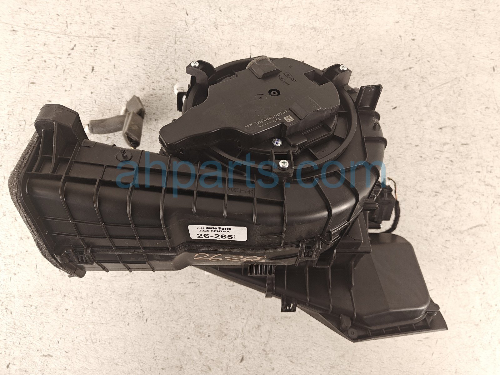 Nissan BLOWER MOTOR ASSY - 2.0L