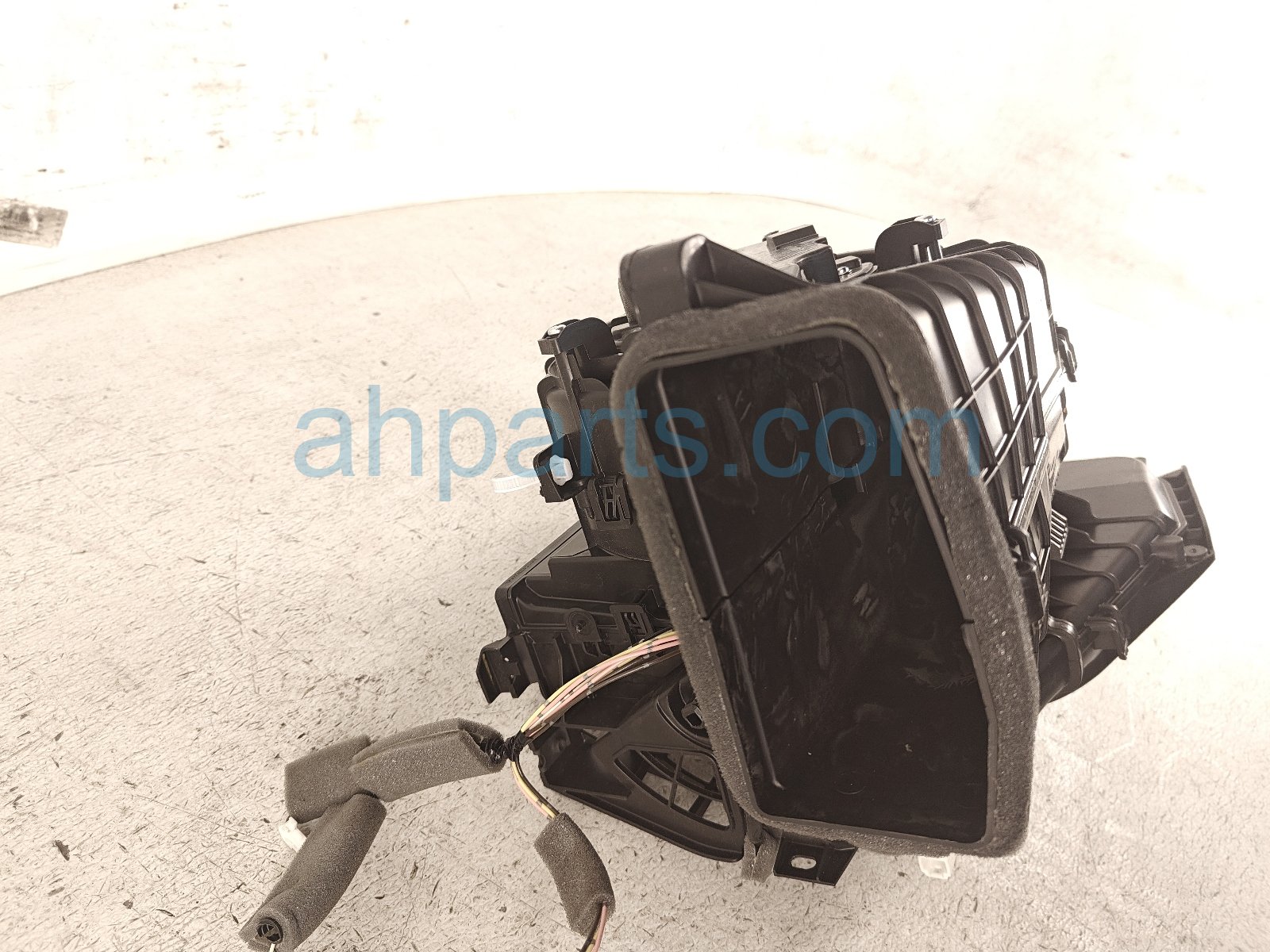 2026 Nissan Sentra Air Blower Motor Assy 2.0l 27200 7SF0A Replacement 2026 Nissan Sentra Air Blower Motor Assy 2.0l 27200 7SF0A Replacement thumbnail