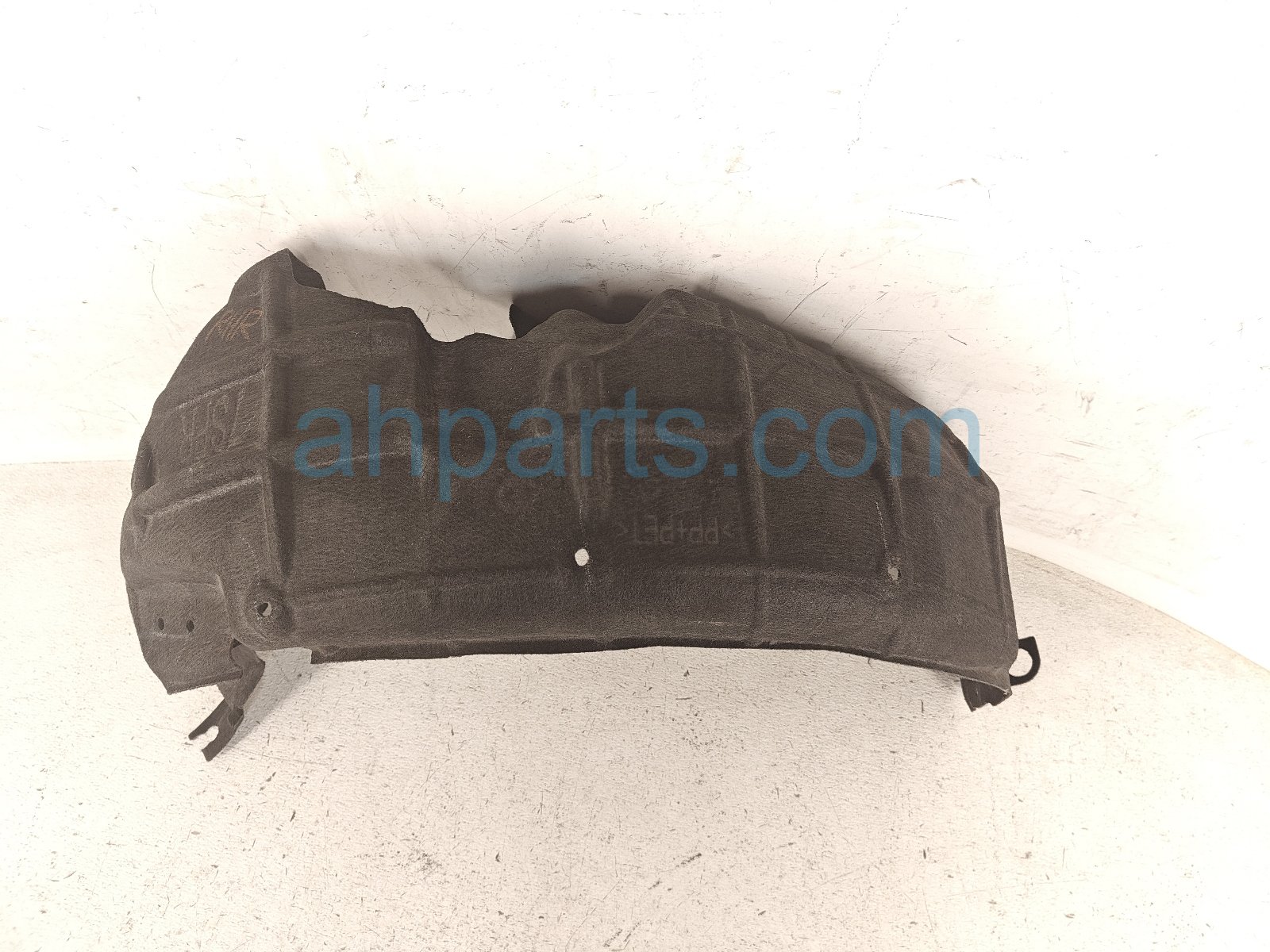 Nissan RR/RH INNER FENDER LINER