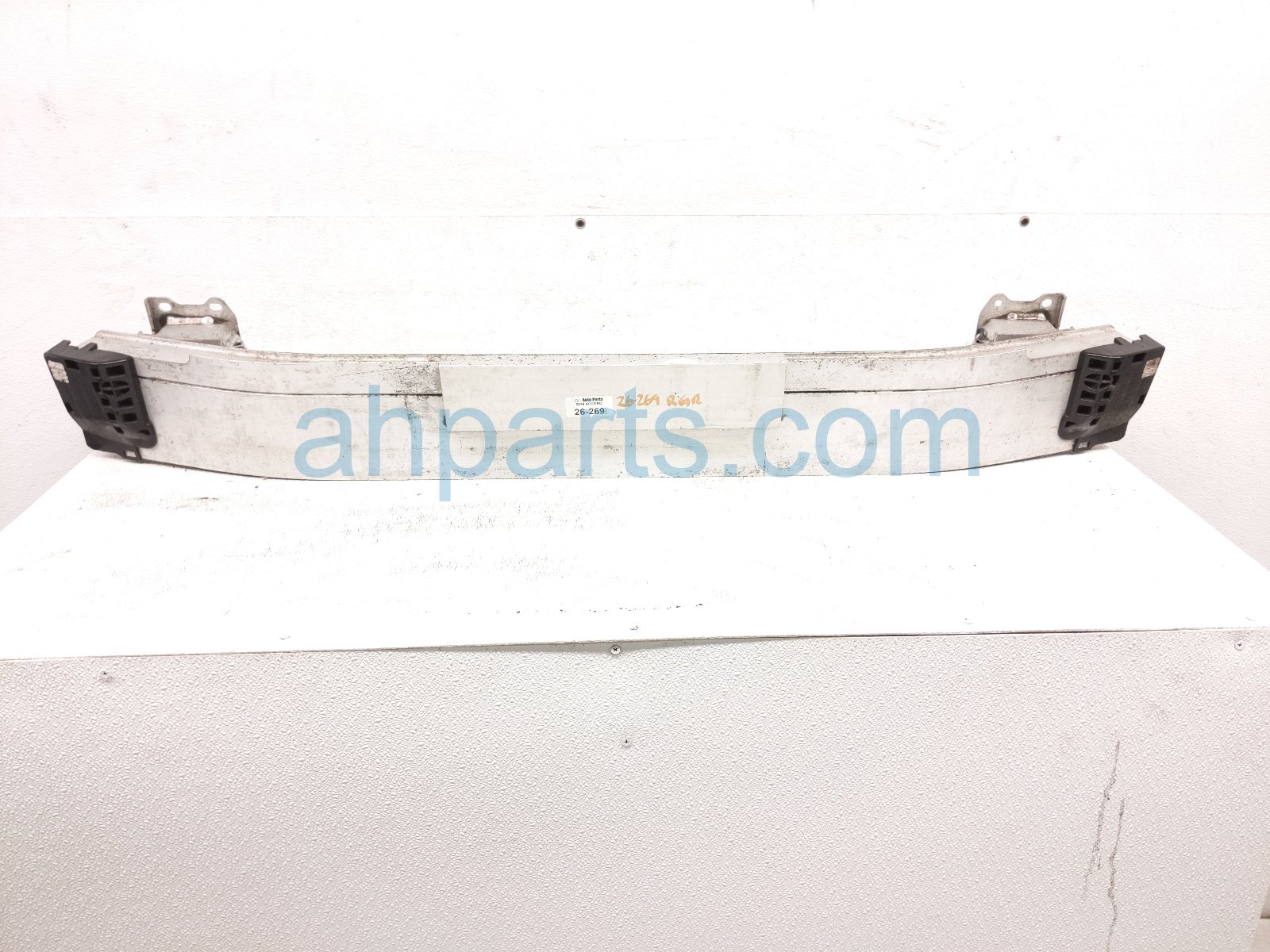 Honda REAR BUMPER REINFORCEMENT BAR