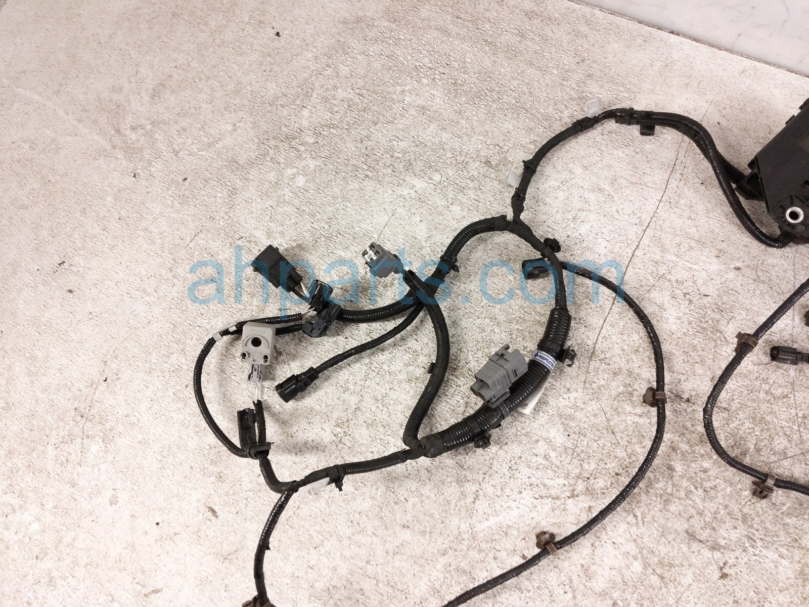 2024 Toyota Tacoma Rear Body Wire Harness 82177 AK030 Replacement 2024 Toyota Tacoma Rear Body Wire Harness 82177 AK030 Replacement thumbnail
