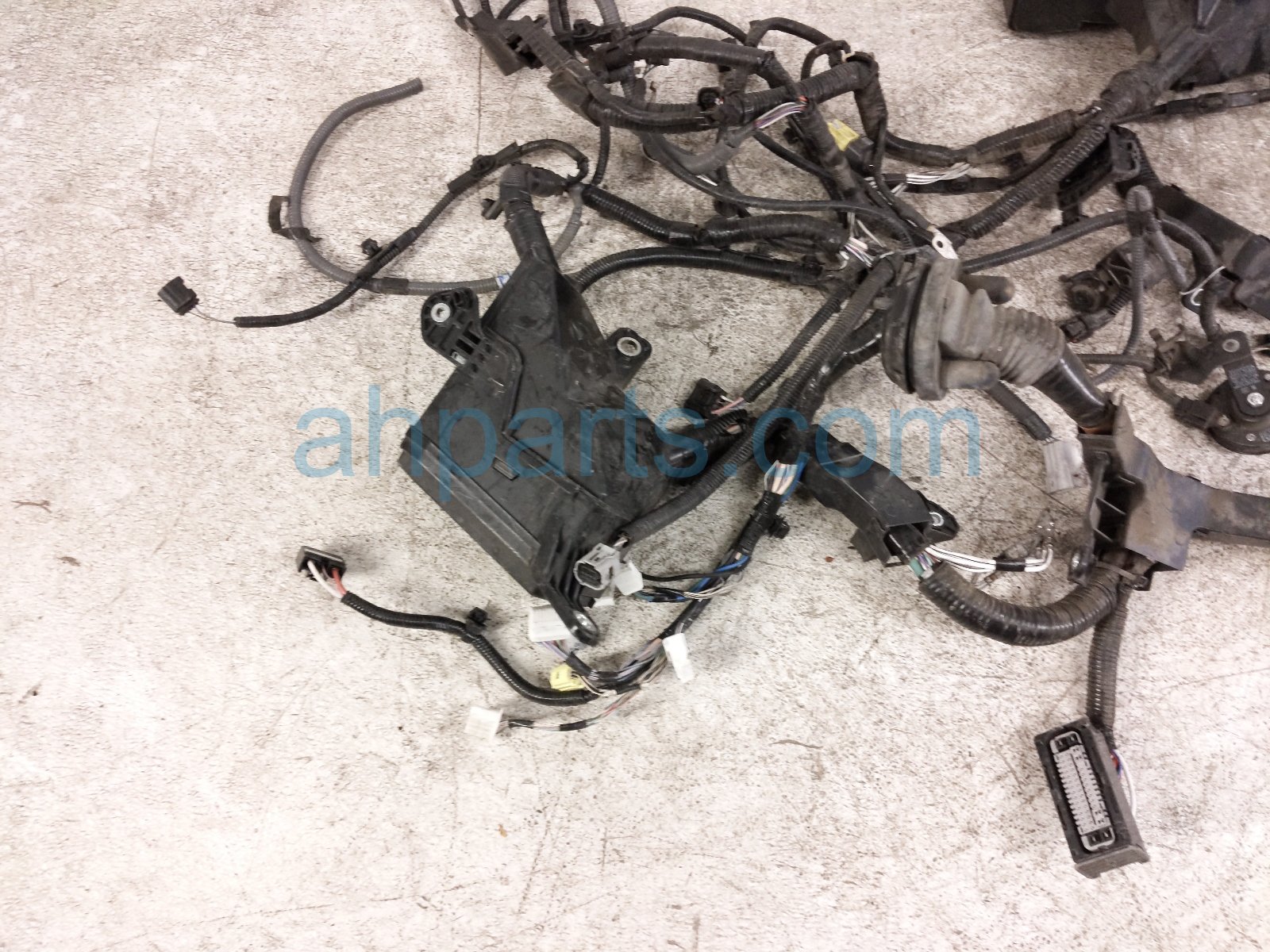 2021 Toyota Highlander Engine Room Wire Harness 2.5l Hyb* 82111 0EW90 Replacement 2021 Toyota Highlander Engine Room Wire Harness 2.5l Hyb* 82111 0EW90 Replacement thumbnail