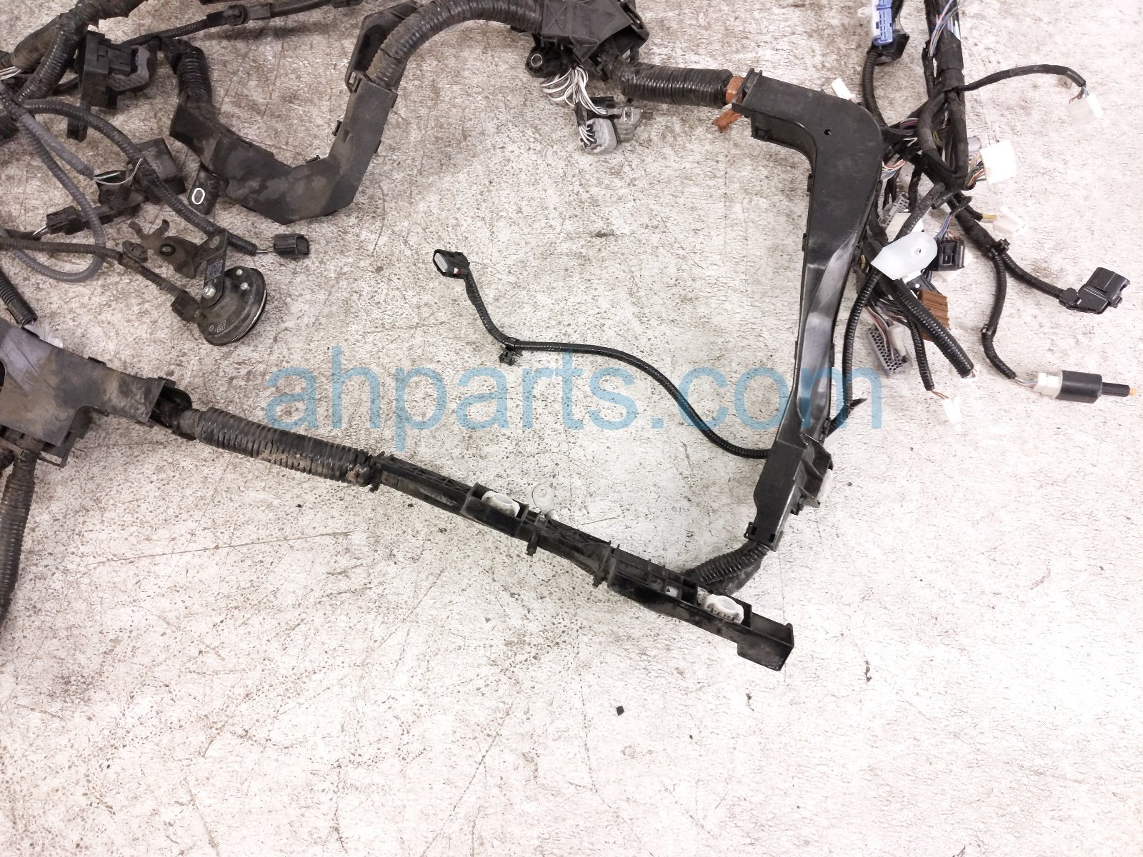 2021 Toyota Highlander Engine Room Wire Harness 2.5l Hyb* 82111 0EW90 Replacement 2021 Toyota Highlander Engine Room Wire Harness 2.5l Hyb* 82111 0EW90 Replacement thumbnail