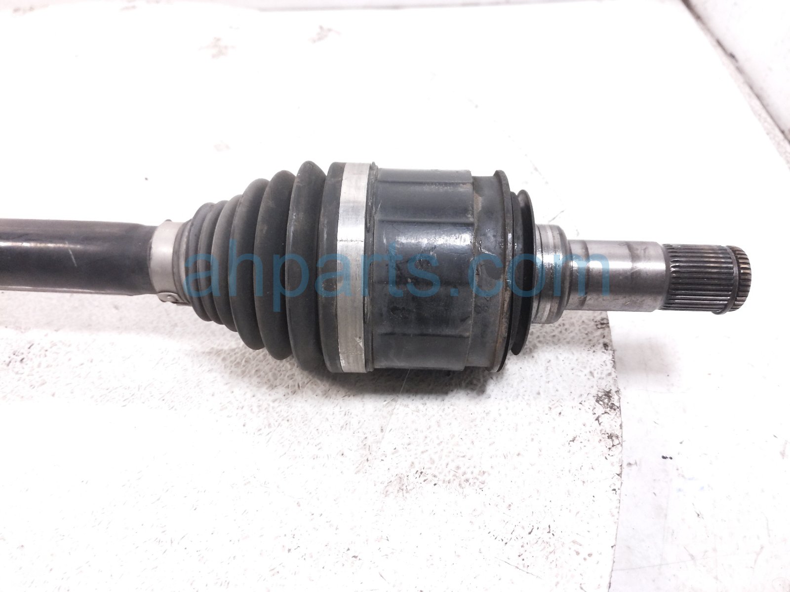 2024 Jeep Grand Cherokee Rear Passenger Cv Axle Drive Shaft Awd 68380008AB Replacement 2024 Jeep Grand Cherokee Rear Passenger Cv Axle Drive Shaft Awd 68380008AB Replacement thumbnail