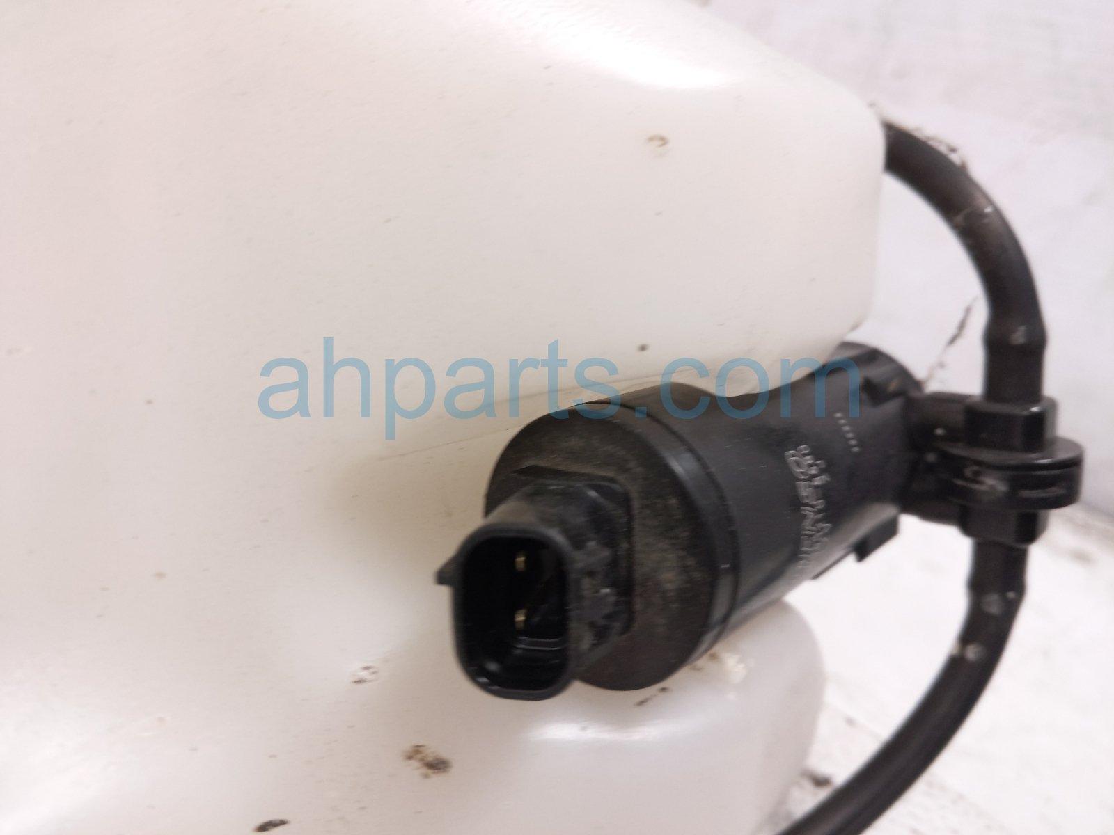2025 Honda Civic Windshield Washer Reservoir W/pump 76841 T20 A01 Replacement 2025 Honda Civic Windshield Washer Reservoir W/pump 76841 T20 A01 Replacement thumbnail