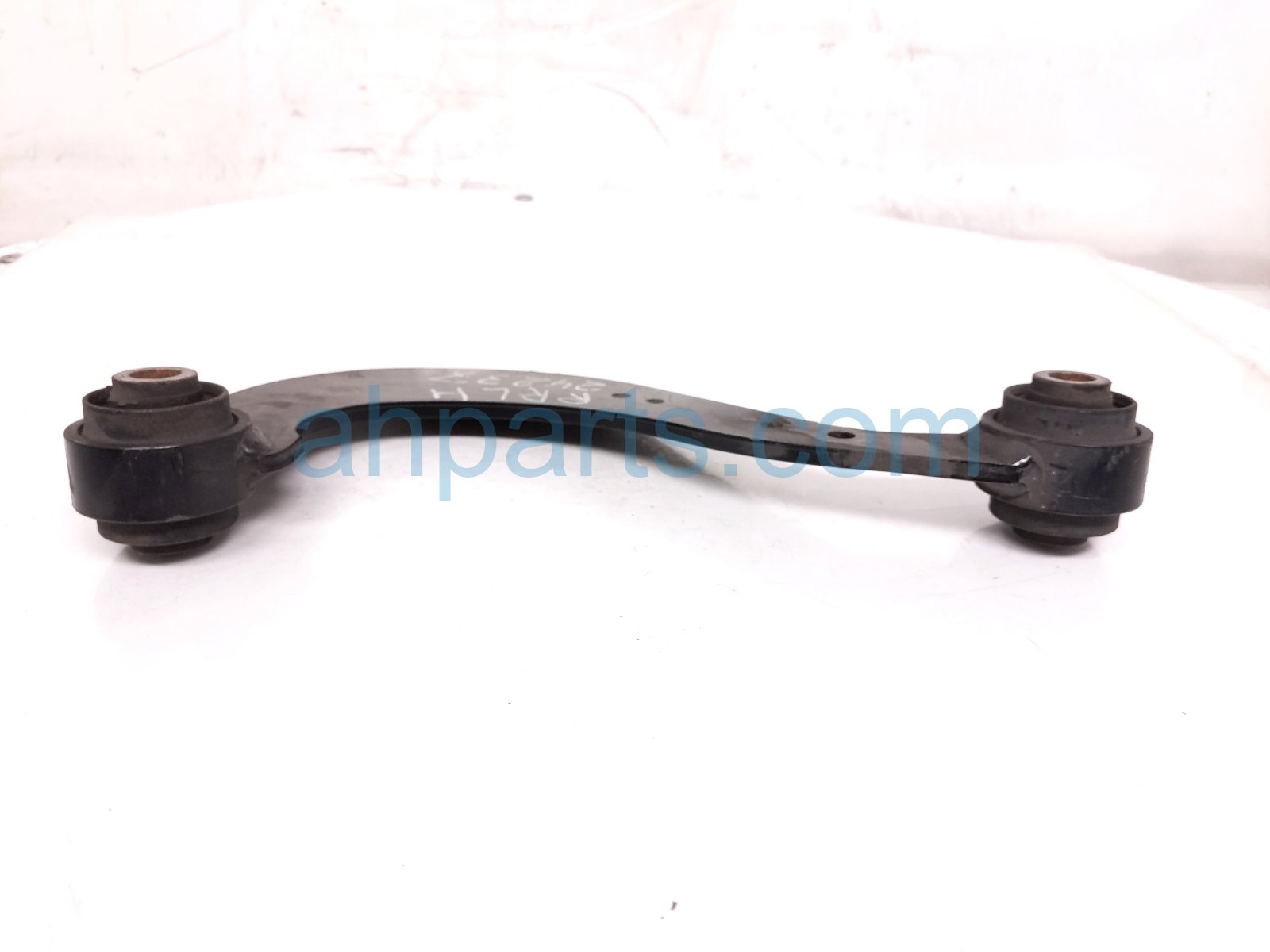 2022 Toyota Sienna Rear Upper Control Arm 48770 45010 Replacement 2022 Toyota Sienna Rear Upper Control Arm 48770 45010 Replacement thumbnail
