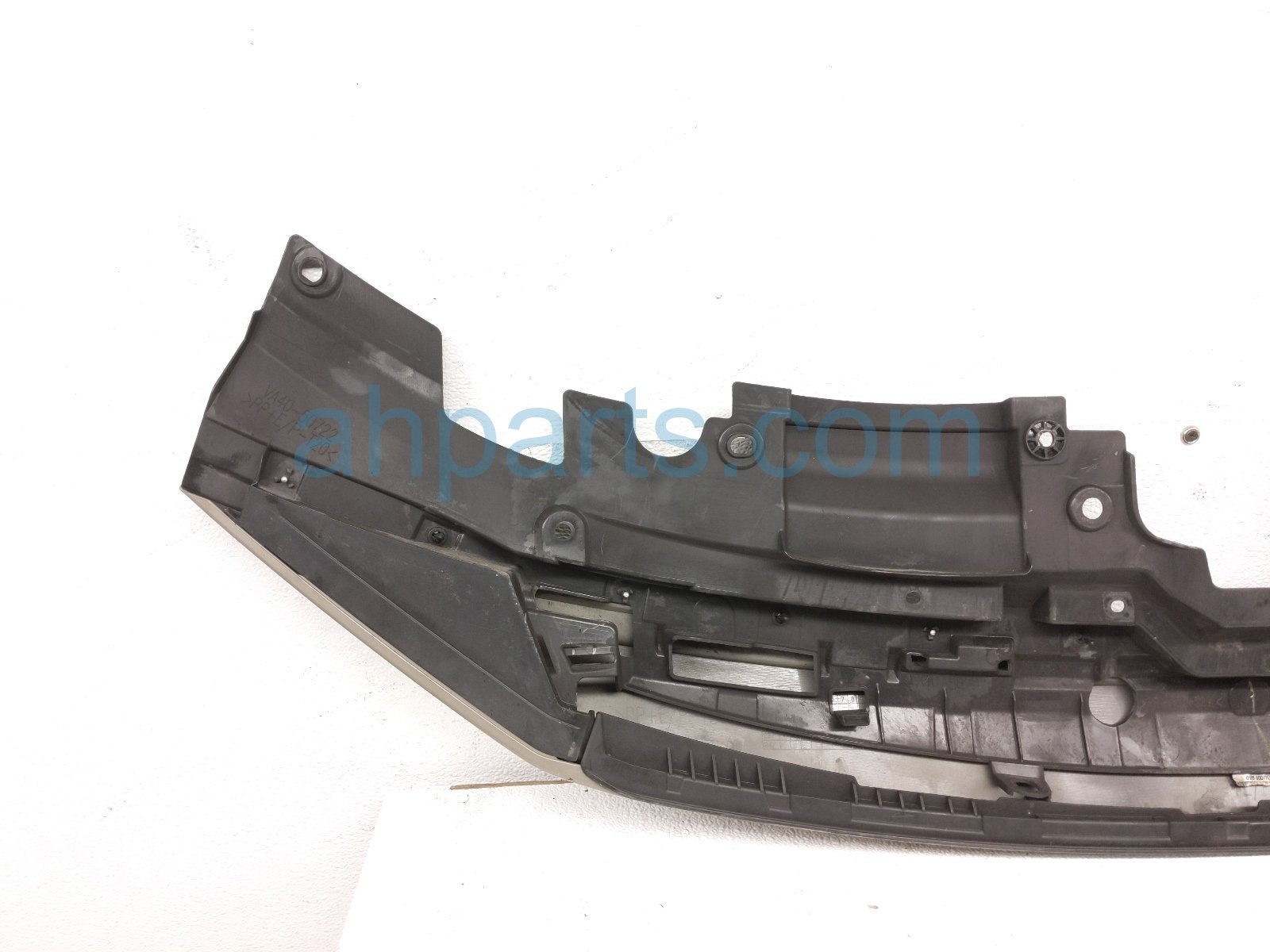 2024 Mazda Cx 50 Upper Grille Sight Shield VA40 50 722E Replacement 2024 Mazda Cx 50 Upper Grille Sight Shield VA40 50 722E Replacement thumbnail