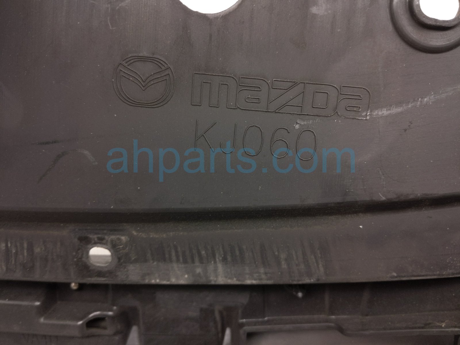 2024 Mazda Cx 50 Upper Grille Sight Shield VA40 50 722E Replacement 2024 Mazda Cx 50 Upper Grille Sight Shield VA40 50 722E Replacement thumbnail