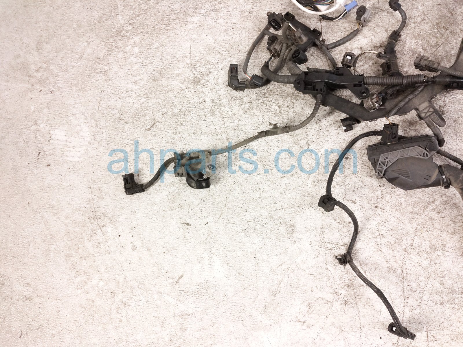 2020 Toyota Highlander Main Engine Wire Harness 3.5l Fwd 82121 0E340 Replacement 2020 Toyota Highlander Main Engine Wire Harness 3.5l Fwd 82121 0E340 Replacement thumbnail