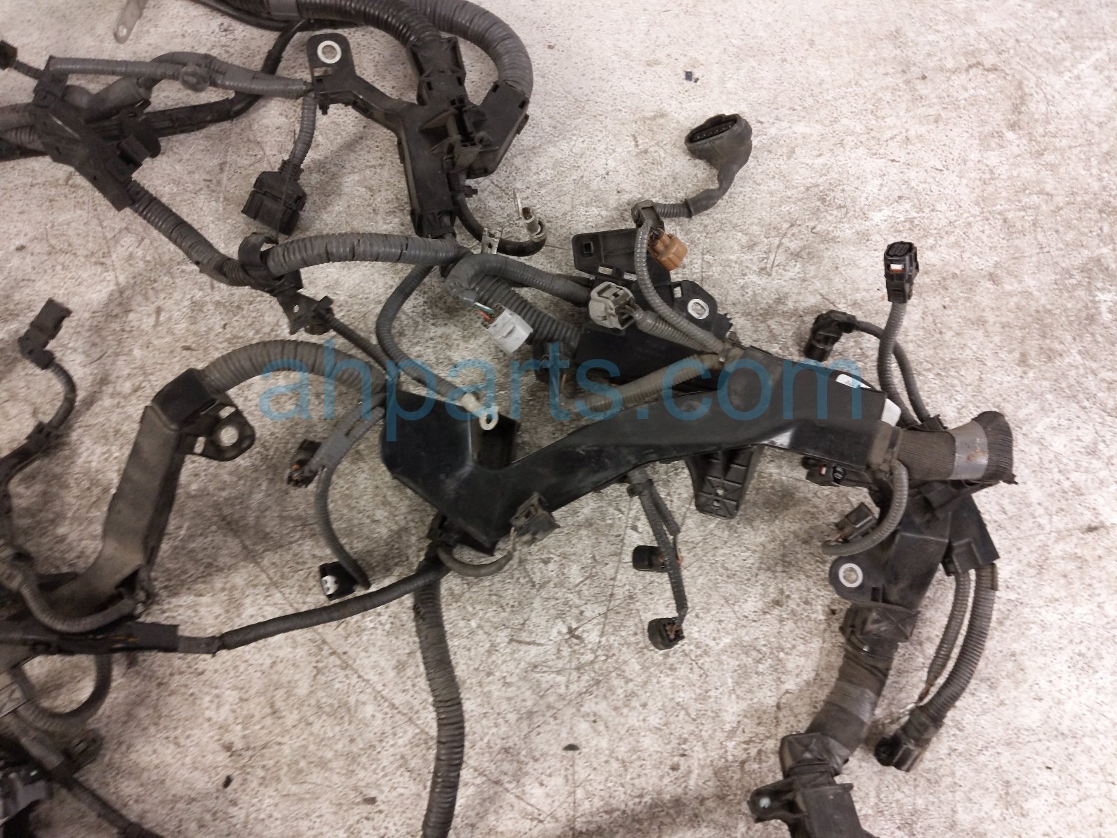 2020 Toyota Highlander Main Engine Wire Harness 3.5l Fwd 82121 0E340 Replacement 2020 Toyota Highlander Main Engine Wire Harness 3.5l Fwd 82121 0E340 Replacement thumbnail