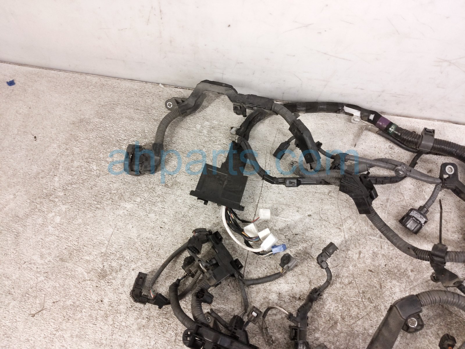 2020 Toyota Highlander Main Engine Wire Harness 3.5l Fwd 82121 0E340 Replacement 2020 Toyota Highlander Main Engine Wire Harness 3.5l Fwd 82121 0E340 Replacement thumbnail