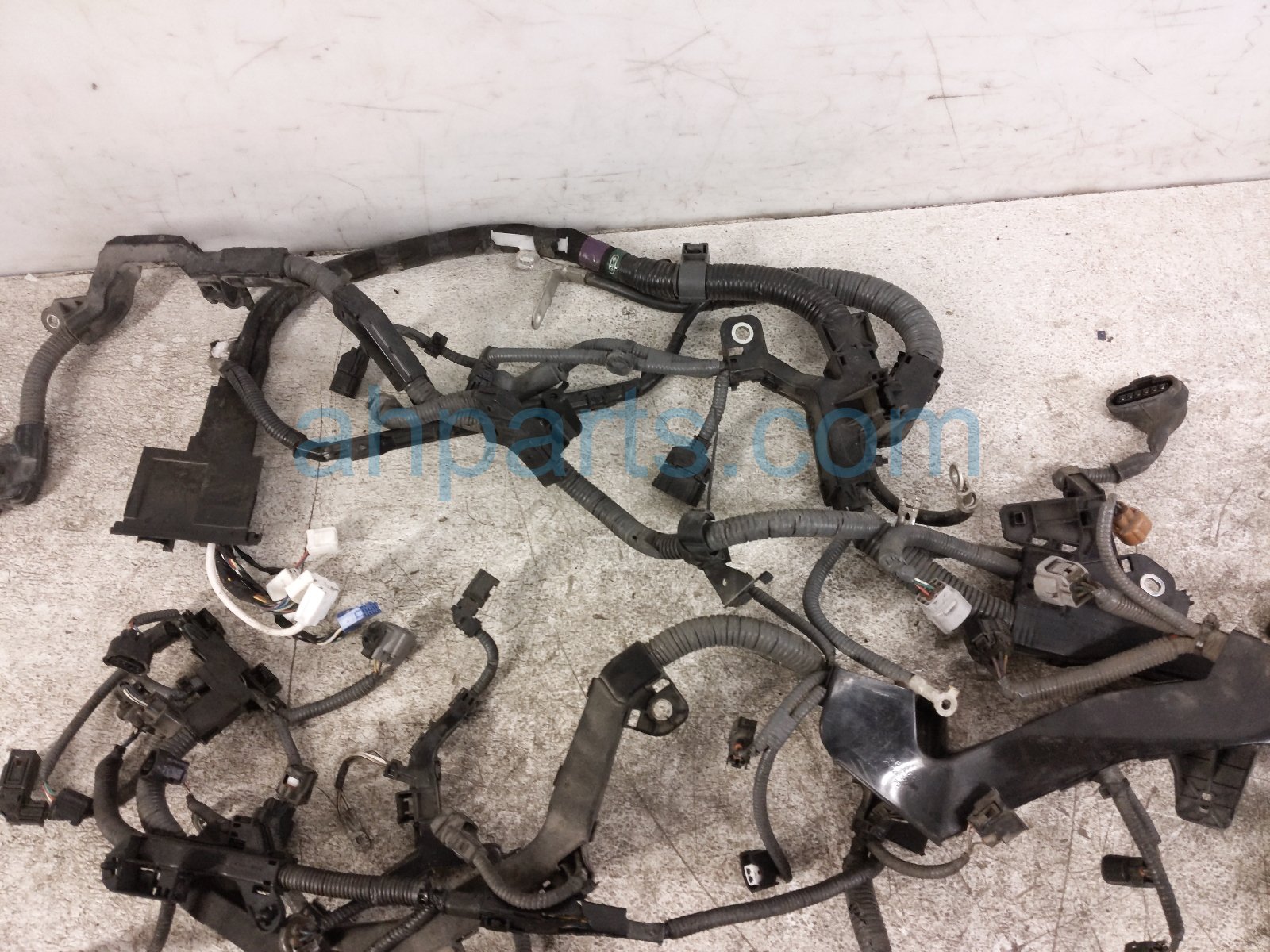 2020 Toyota Highlander Main Engine Wire Harness 3.5l Fwd 82121 0E340 Replacement 2020 Toyota Highlander Main Engine Wire Harness 3.5l Fwd 82121 0E340 Replacement thumbnail